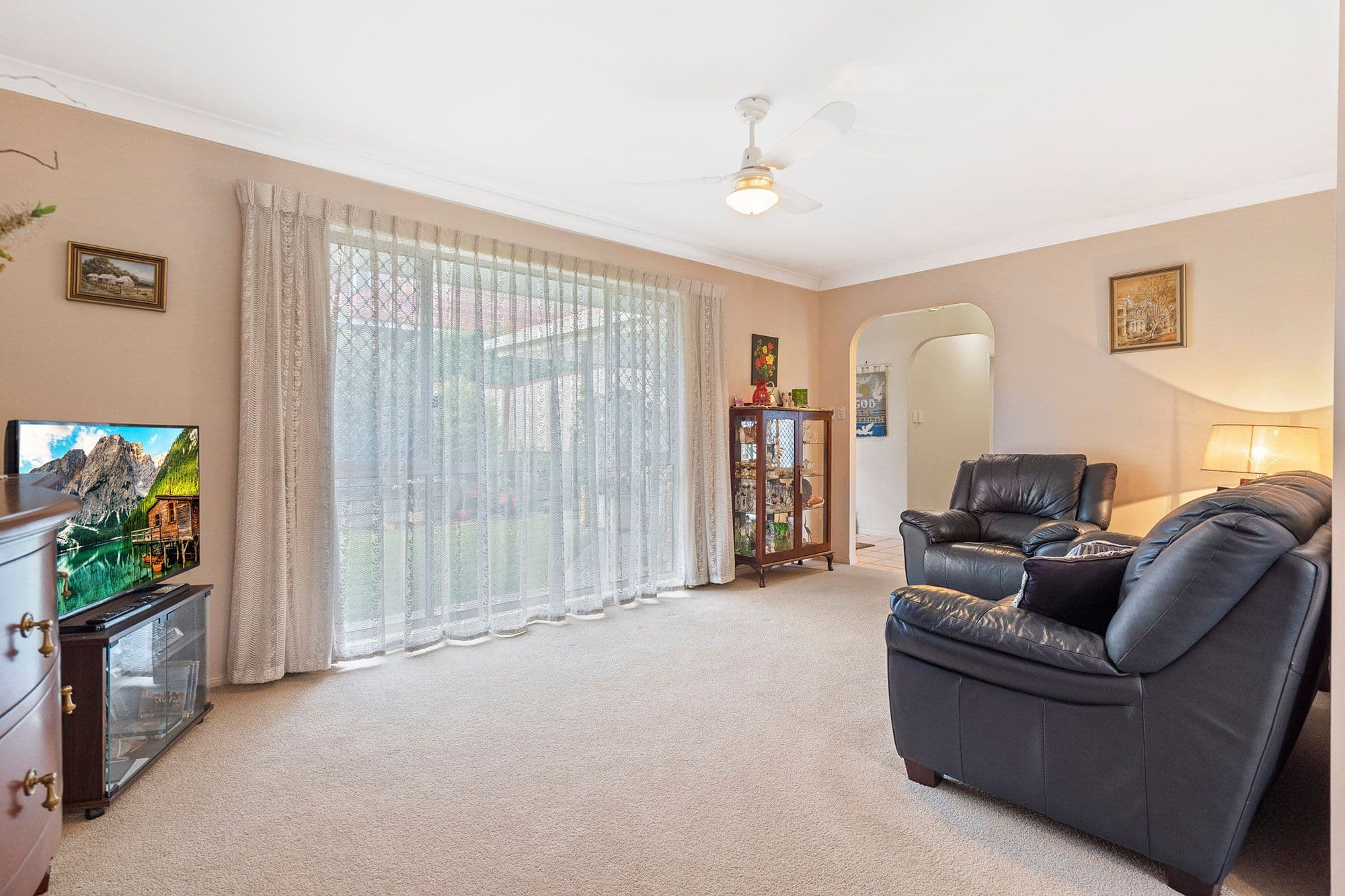 26 Boorala Crescent, Eight Mile Plains QLD 4113, Eight Mile Plains - Thumbnail 4