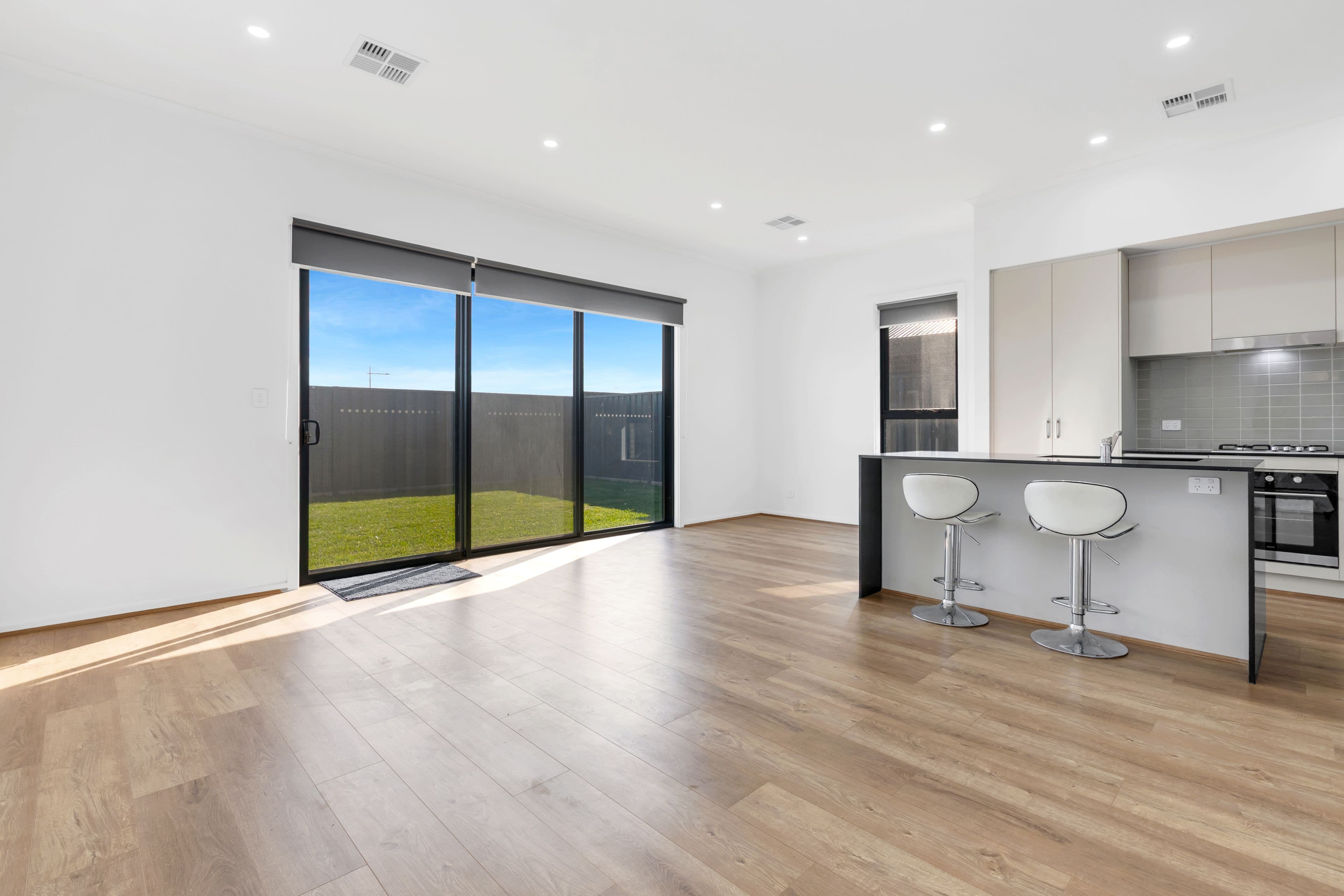 11 Gooloowan Circle, BRASSALL QLD 4305, Brassall - Thumbnail 3