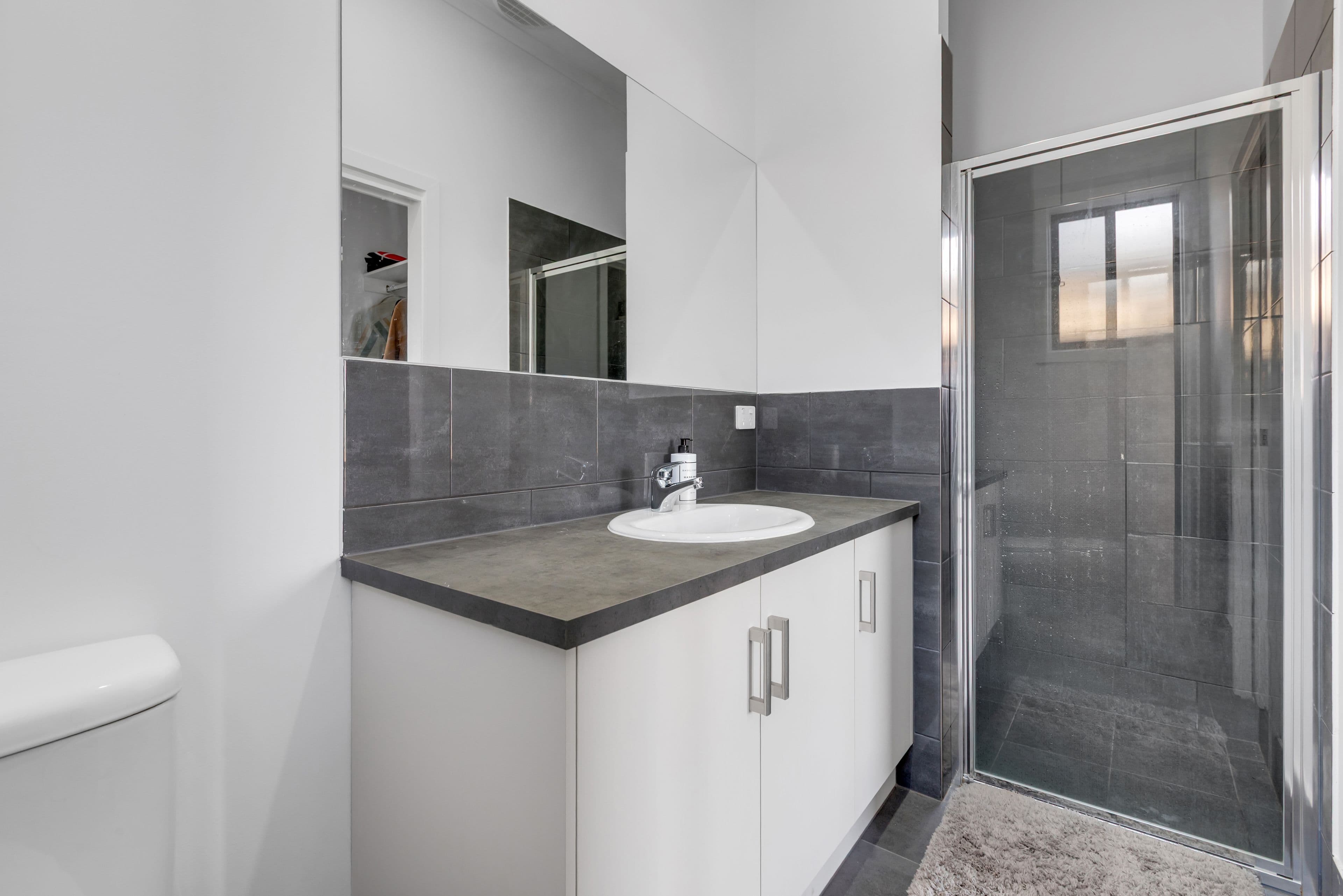 11 Gooloowan Circle, BRASSALL QLD 4305, Brassall - Thumbnail 7