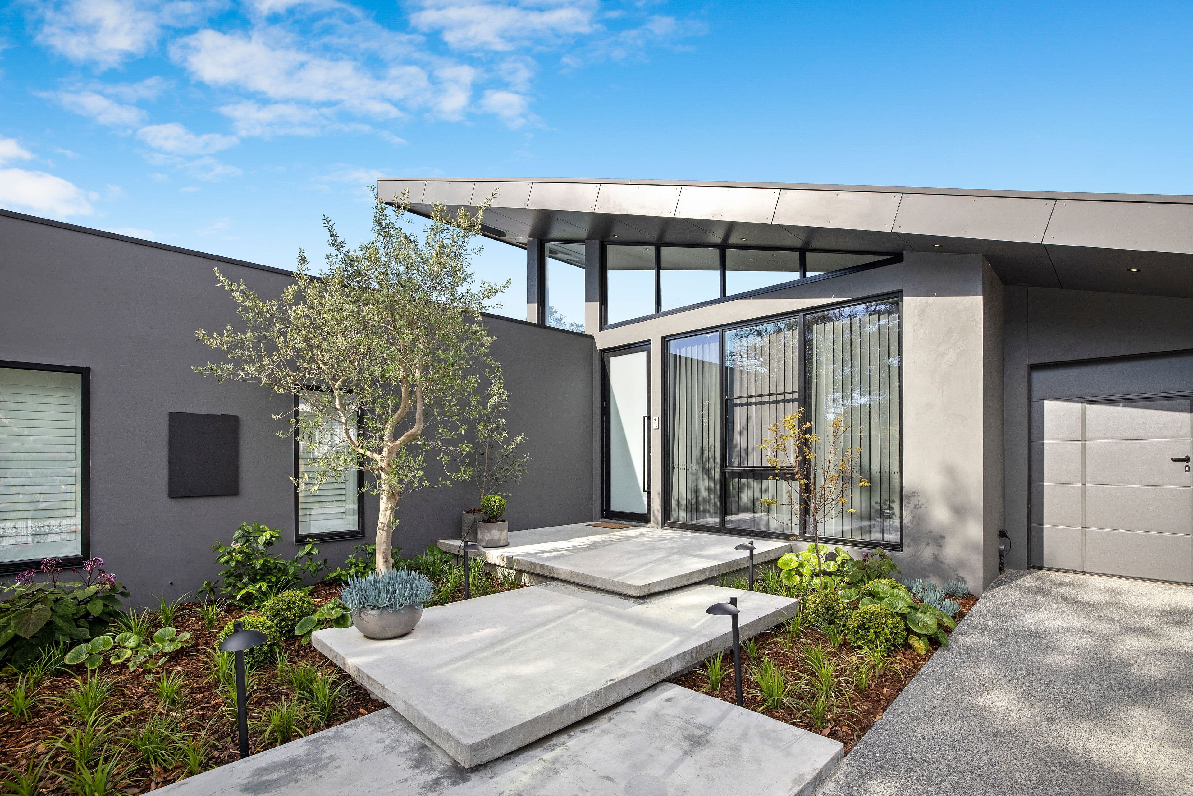 10 Bronte Court, Hampton VIC 3188, Hampton - Image 1