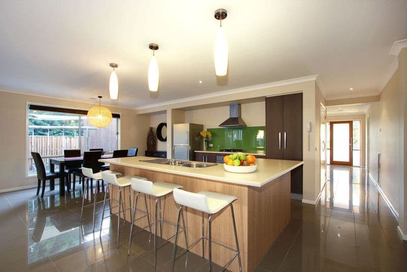 5 INGLEWOOD Close, CROYDON VIC 3136, Croydon - Thumbnail 2
