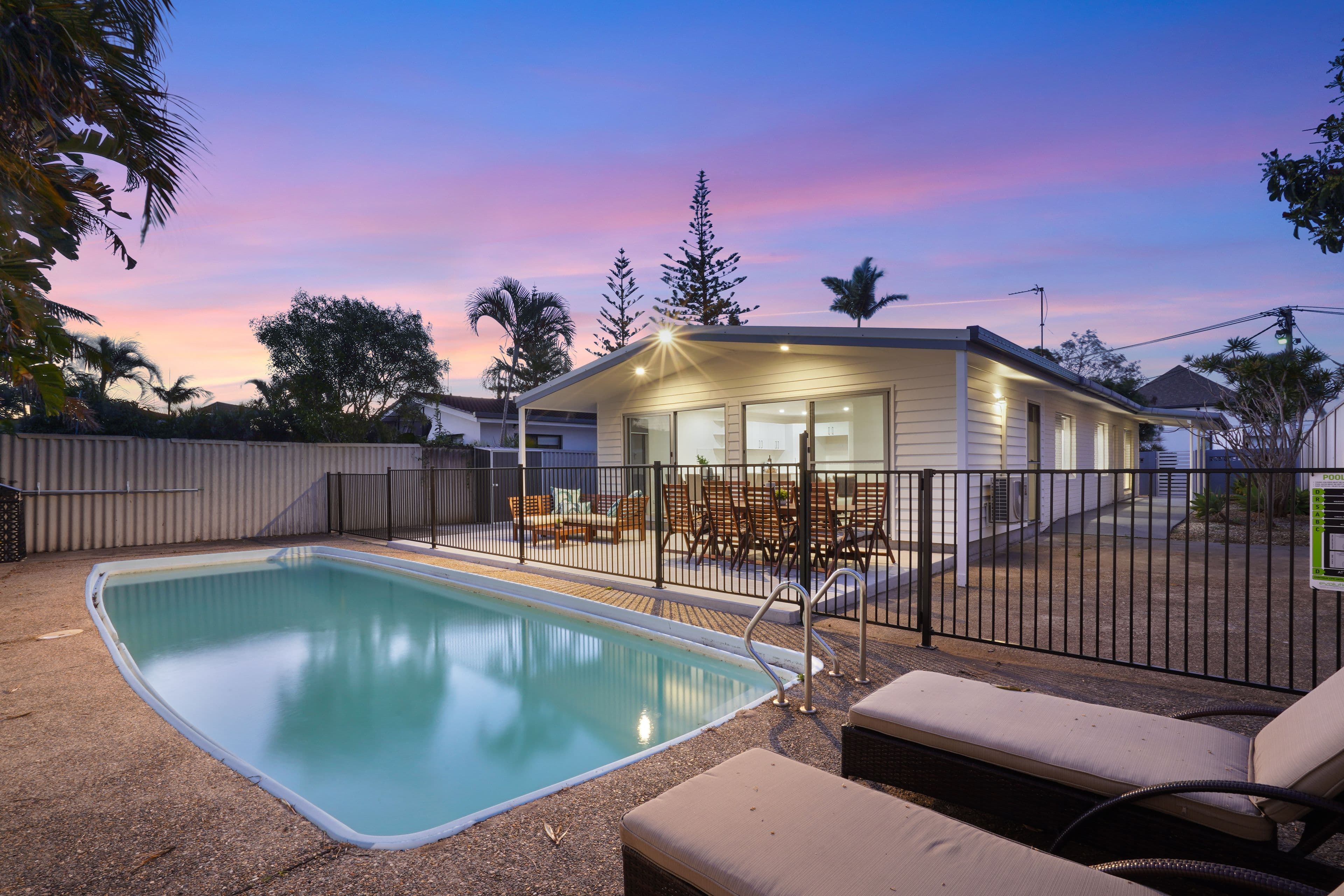 6 Coogeen Street, Sorrento QLD 4217, Sorrento - Image 1