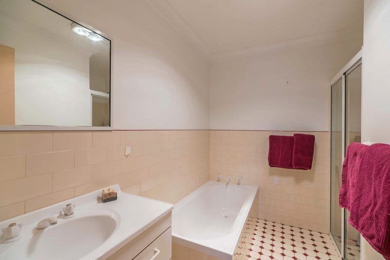 2 Orchard Grove Road, Orange - Thumbnail 7
