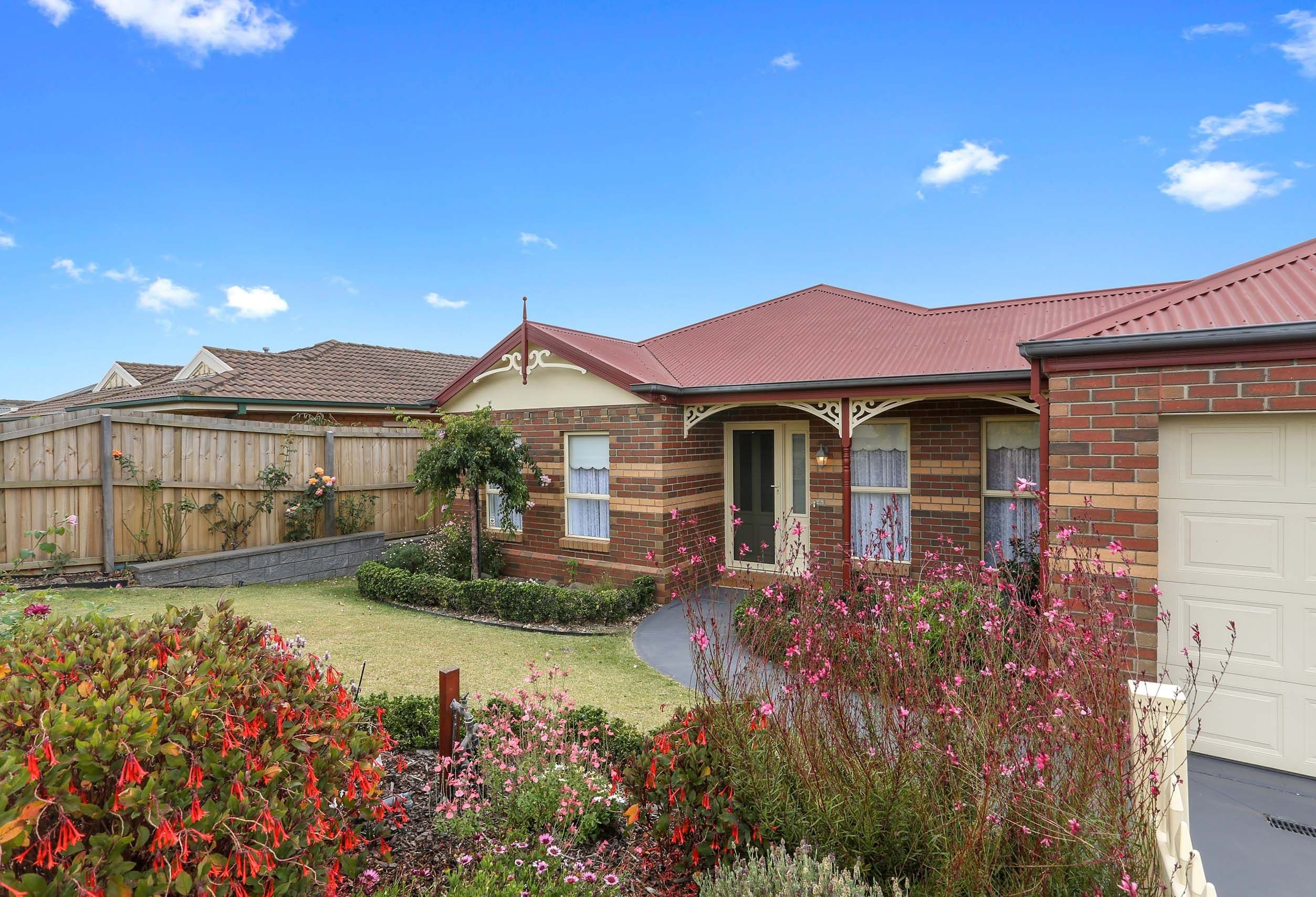 22 Malinda Crescent, Bell Park VIC 3215, Bell Park - Thumbnail 2