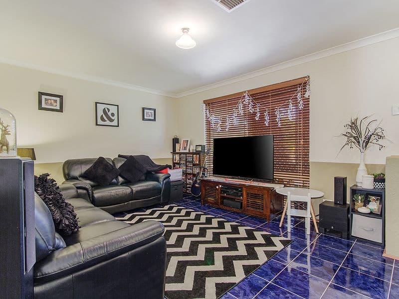 25 Halfmoon Place, Waikiki WA 6169, Waikiki - Thumbnail 4
