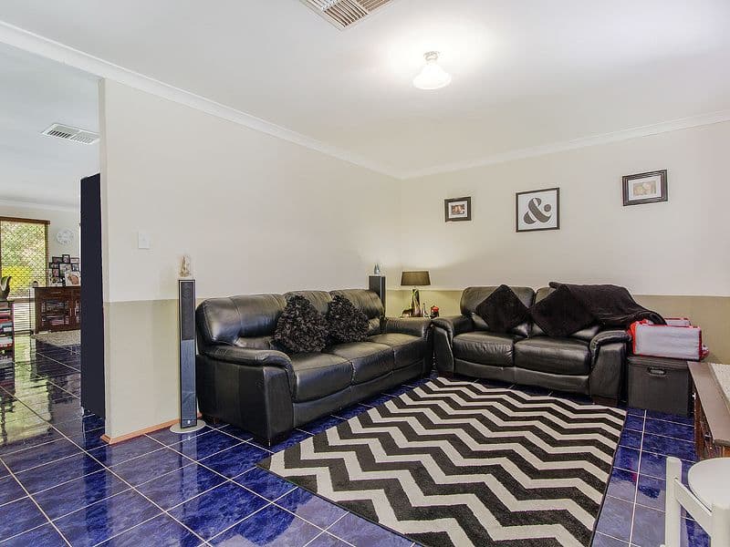 25 Halfmoon Place, Waikiki WA 6169, Waikiki - Thumbnail 5