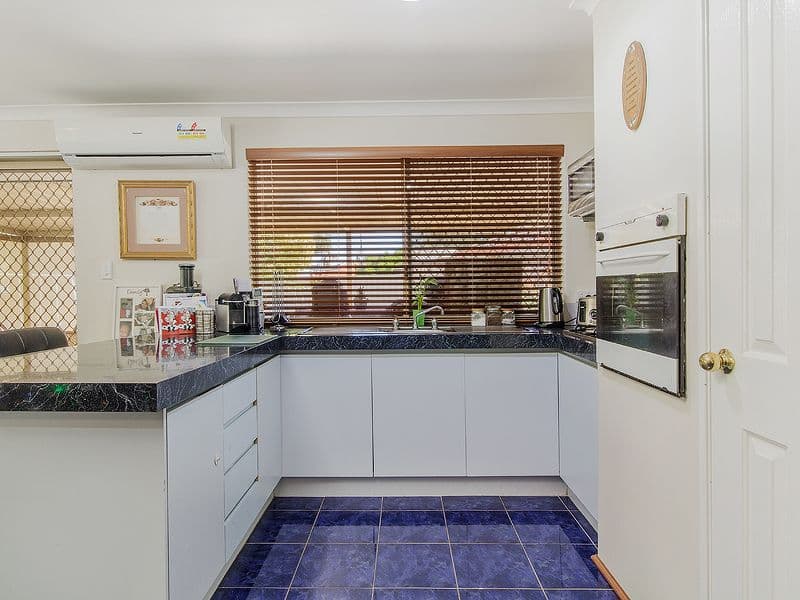 25 Halfmoon Place, Waikiki WA 6169, Waikiki - Thumbnail 8