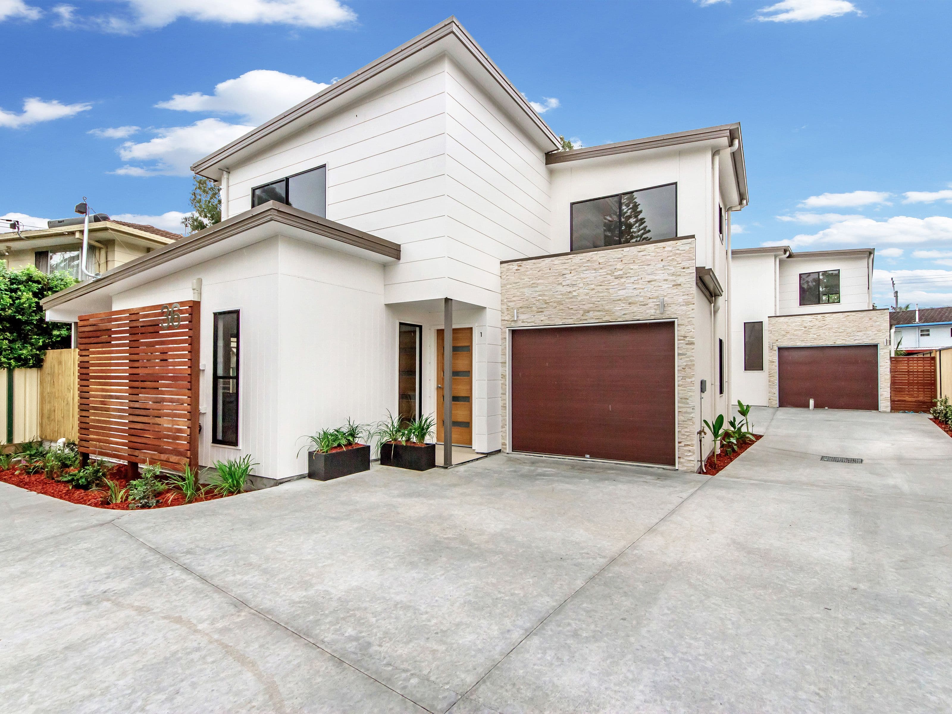 36 Enid Avenue, SOUTHPORT QLD 4215, Southport - Thumbnail 2