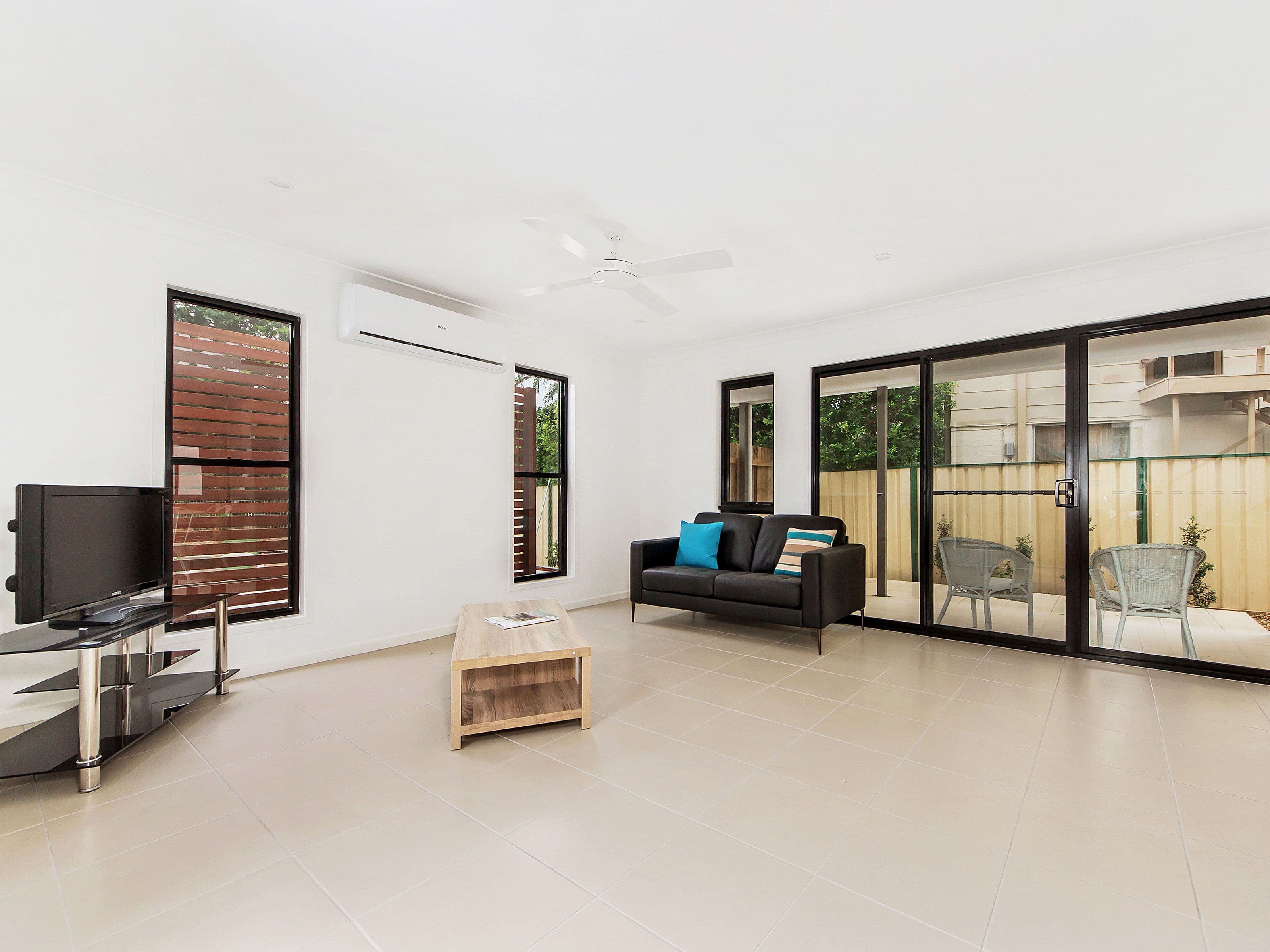 36 Enid Avenue, SOUTHPORT QLD 4215, Southport - Thumbnail 6