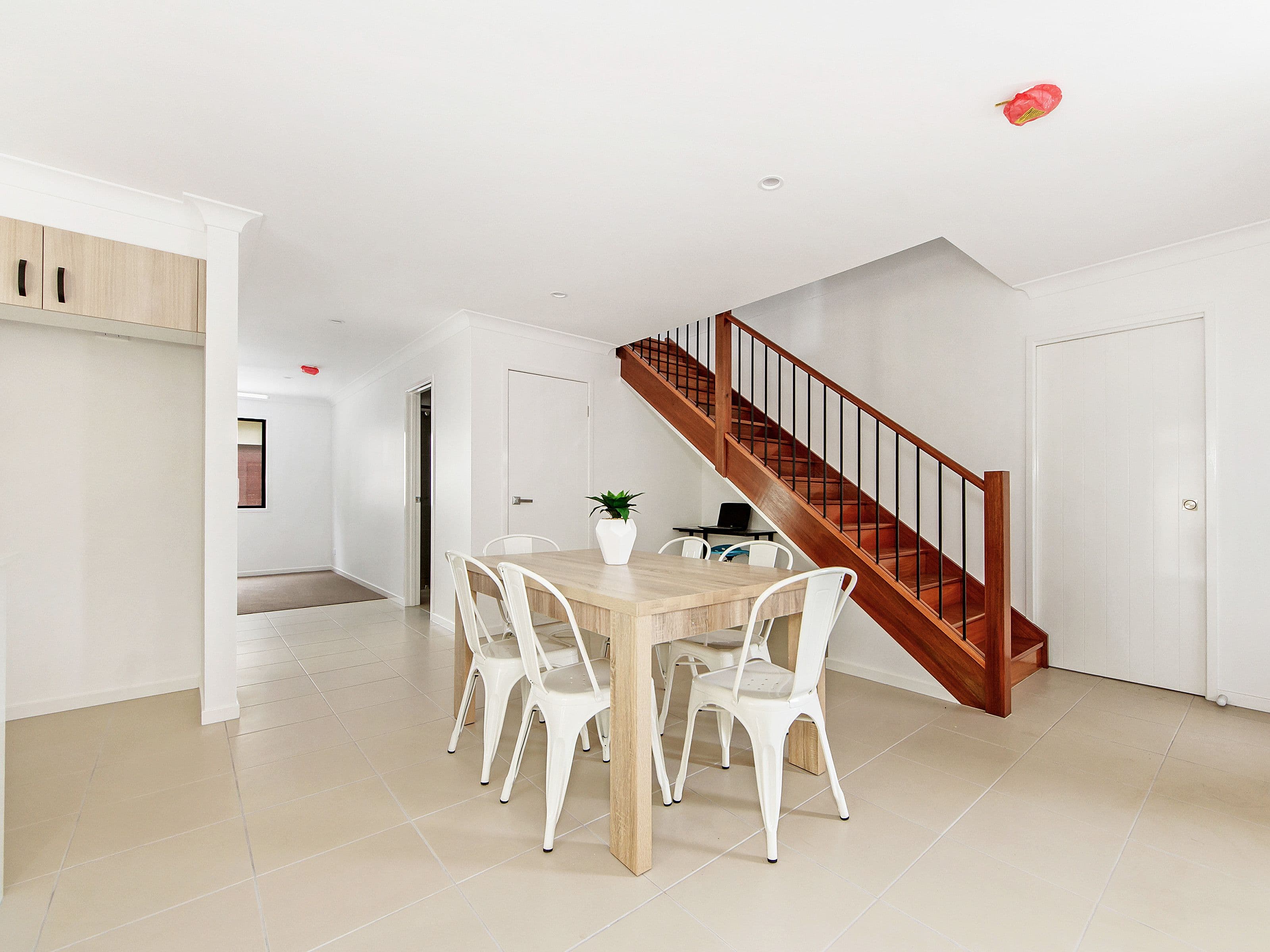 36 Enid Avenue, SOUTHPORT QLD 4215, Southport - Thumbnail 7