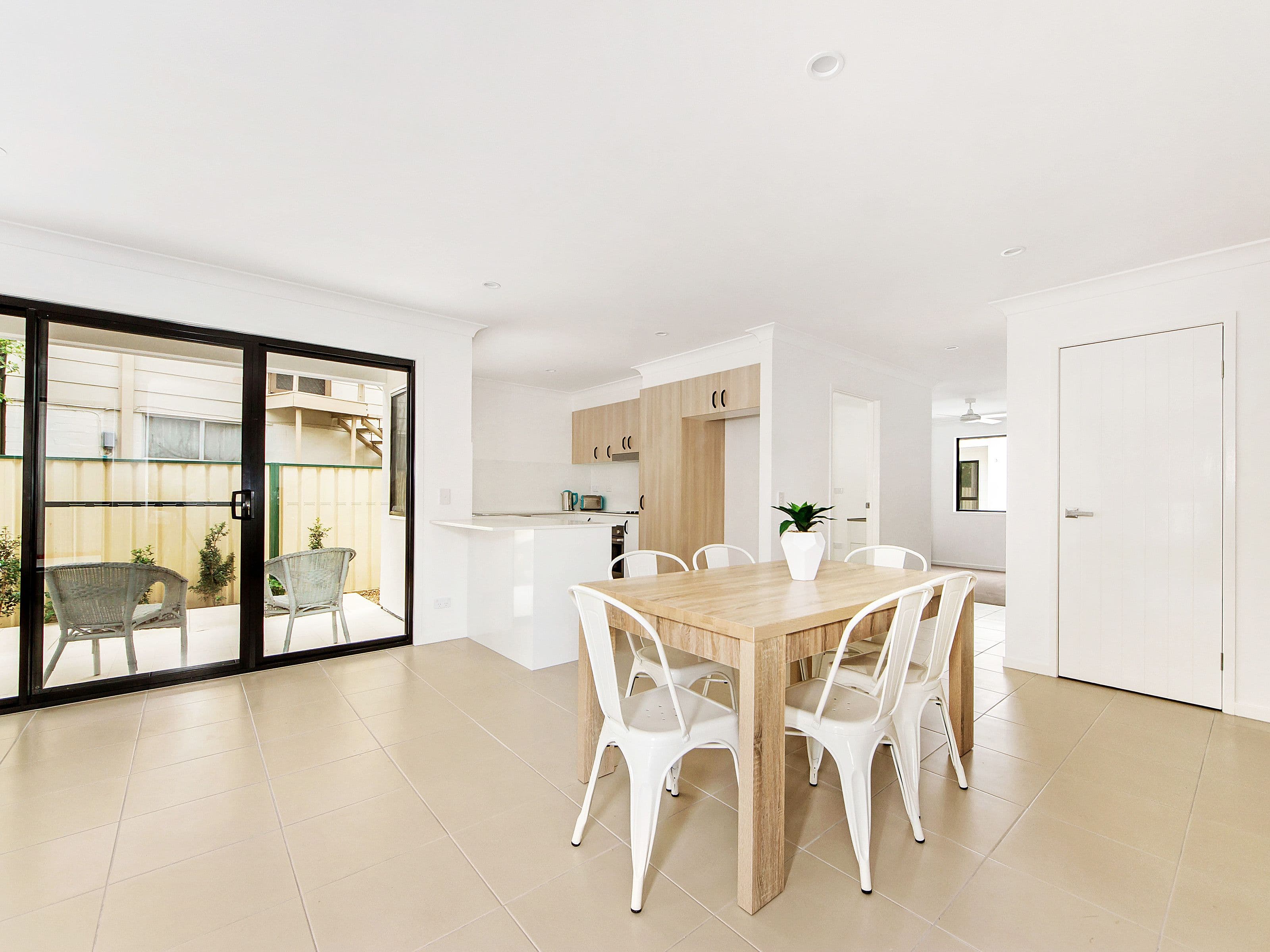 36 Enid Avenue, SOUTHPORT QLD 4215, Southport - Thumbnail 8