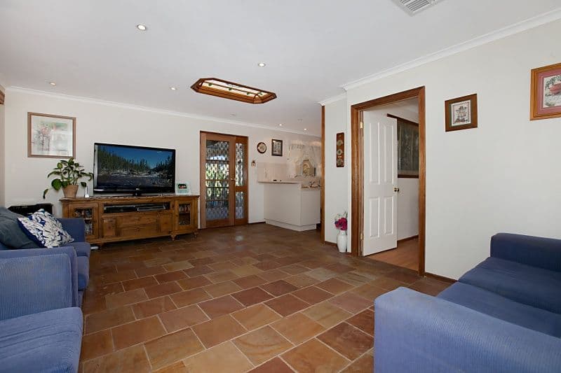 16 Lancing Court, HUNTFIELD HEIGHTS SA 5163, Huntfield Heights - Thumbnail 6