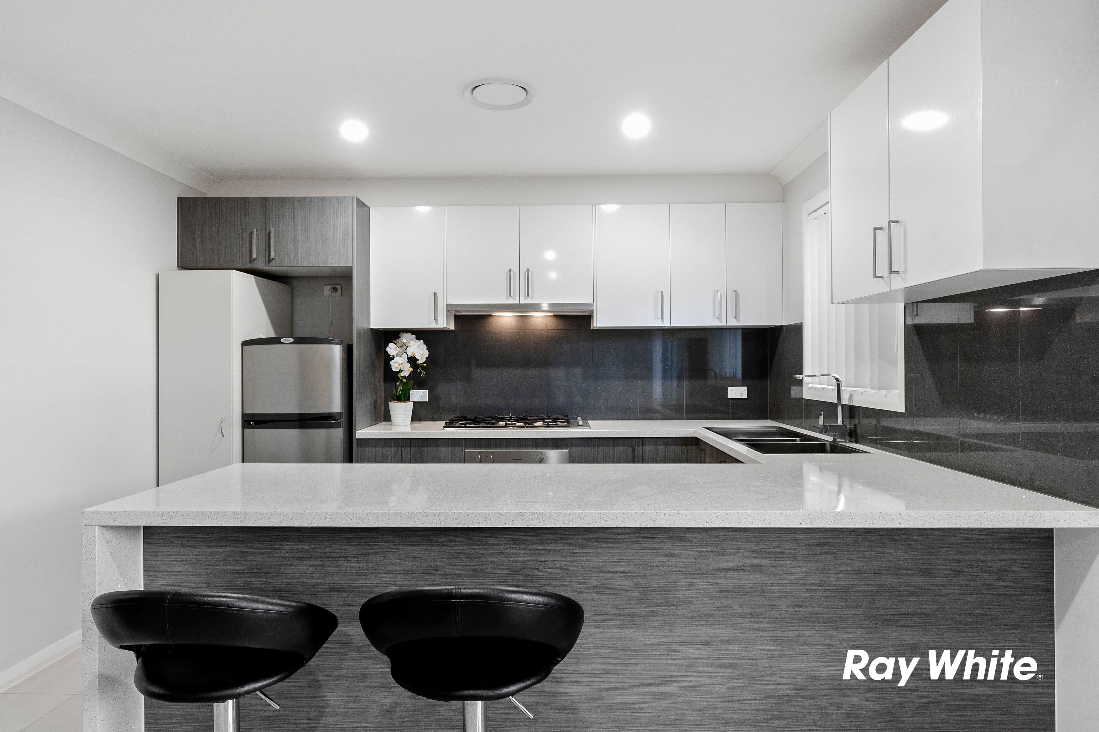 10 Raspberry Crescent, Schofields NSW 2762, Schofields - Thumbnail 2