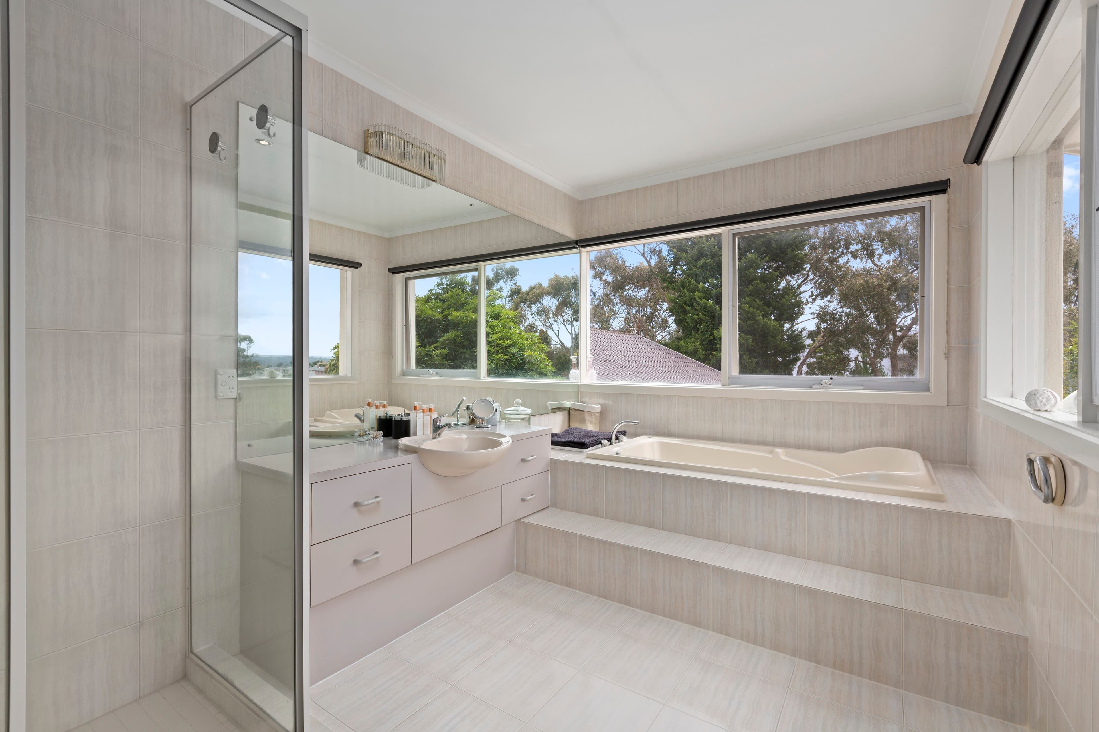16 Monomeath Close, Doncaster East VIC 3109, Doncaster East - Thumbnail 7