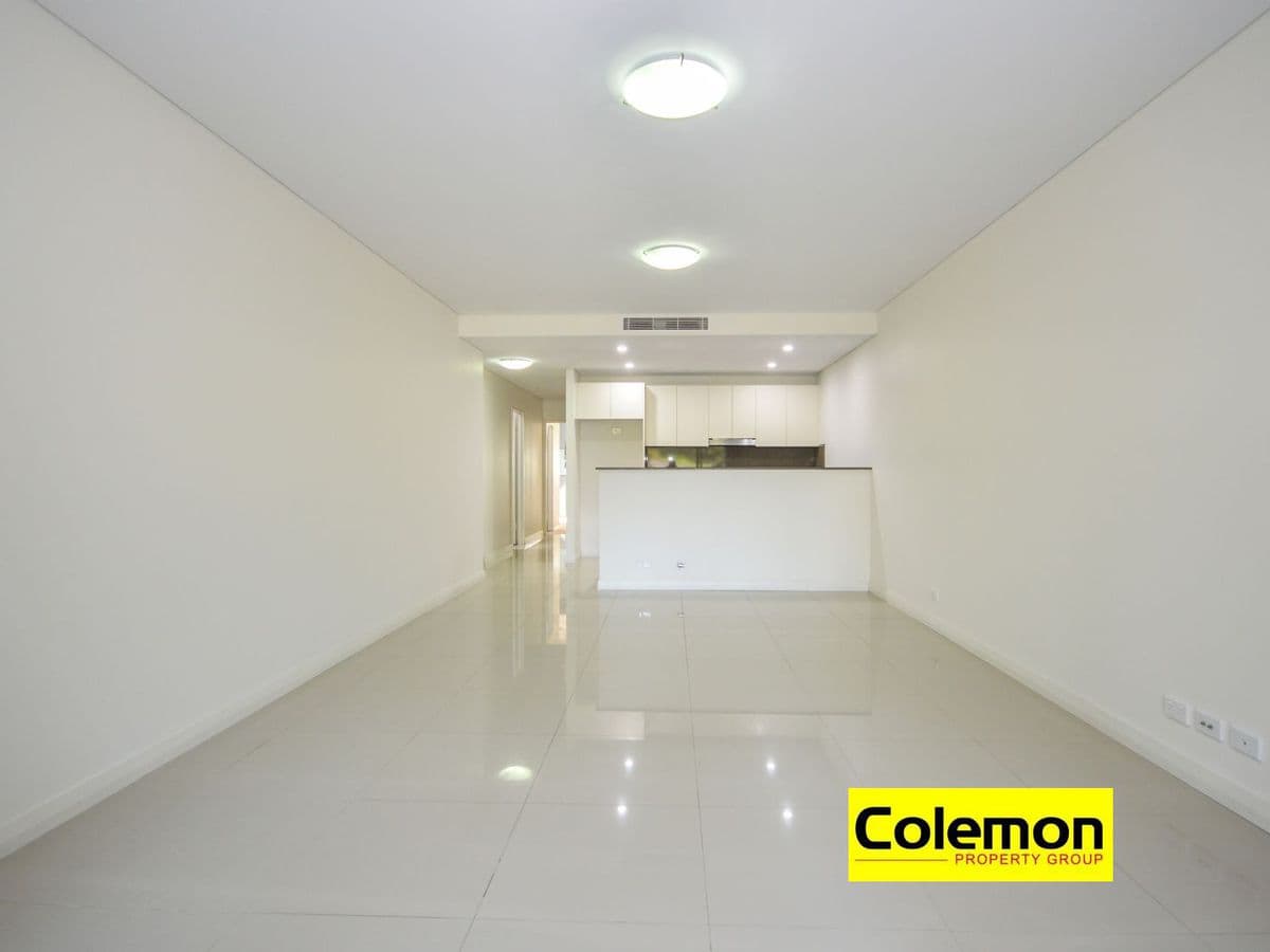 1011 / 11-15 Charles Street, Can..., Can.. - Thumbnail 3