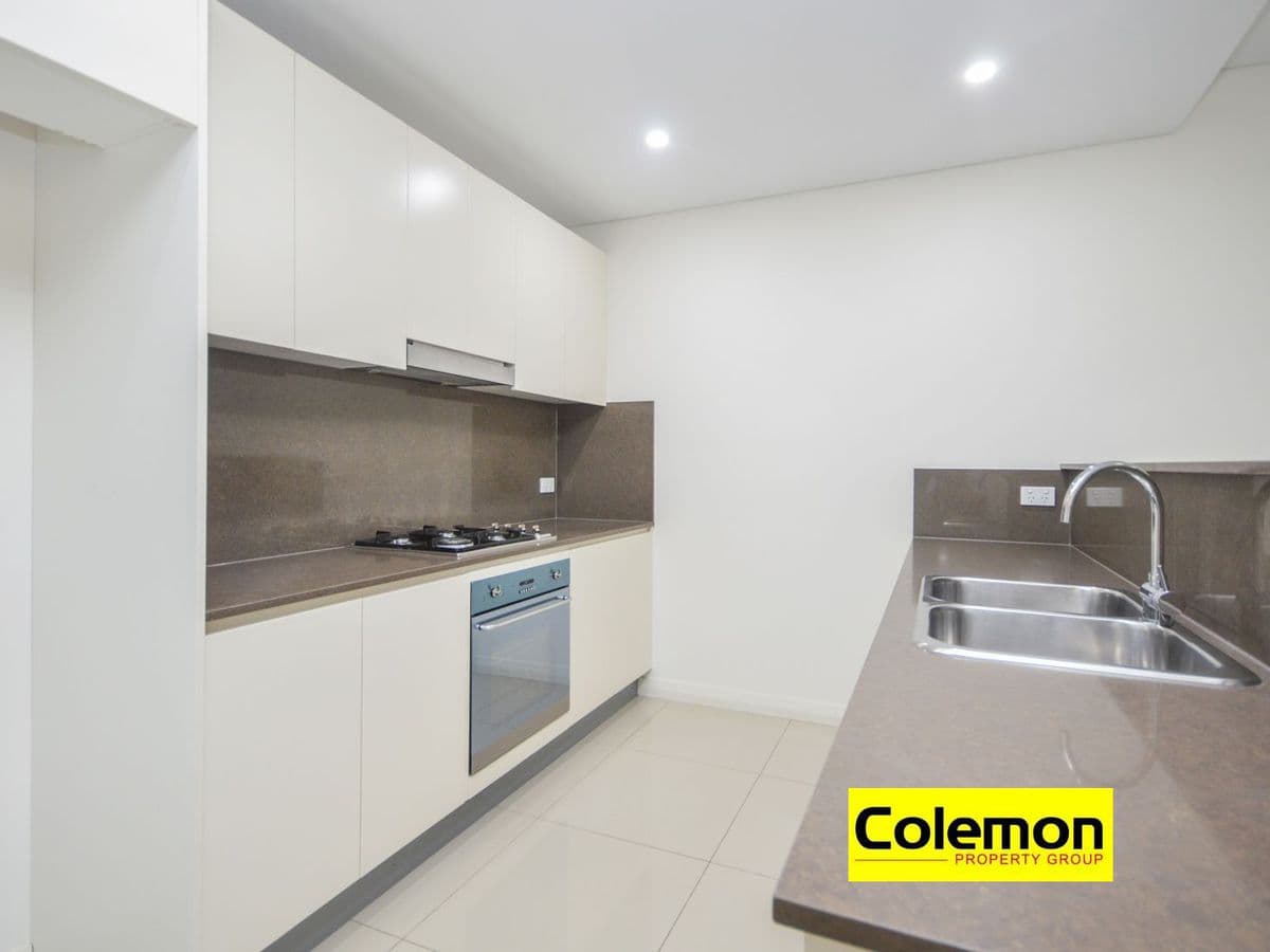 1011 / 11-15 Charles Street, Can..., Can.. - Thumbnail 4