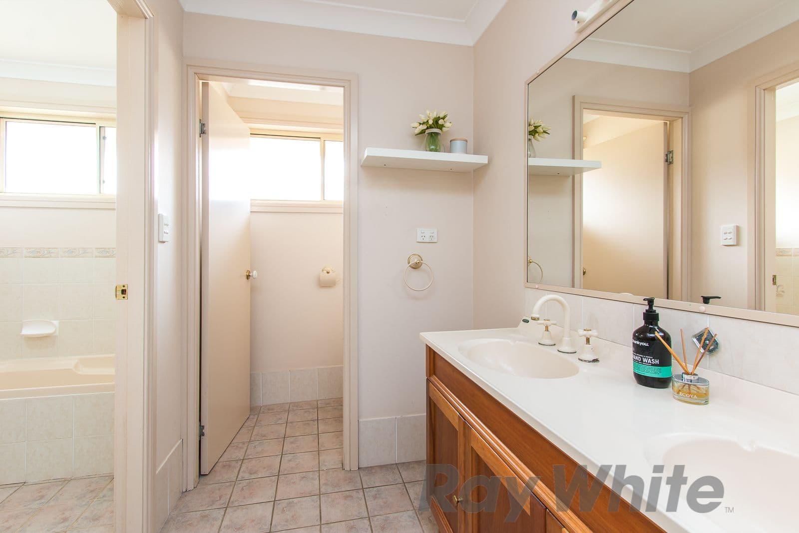 1 Hakea Place, Warabrook - Thumbnail 3