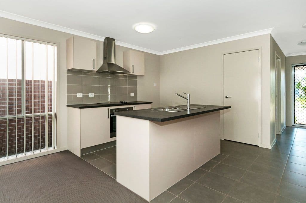 11 Copal Drive, LOGAN RESERVE QLD 4133, Logan Reserve - Thumbnail 3
