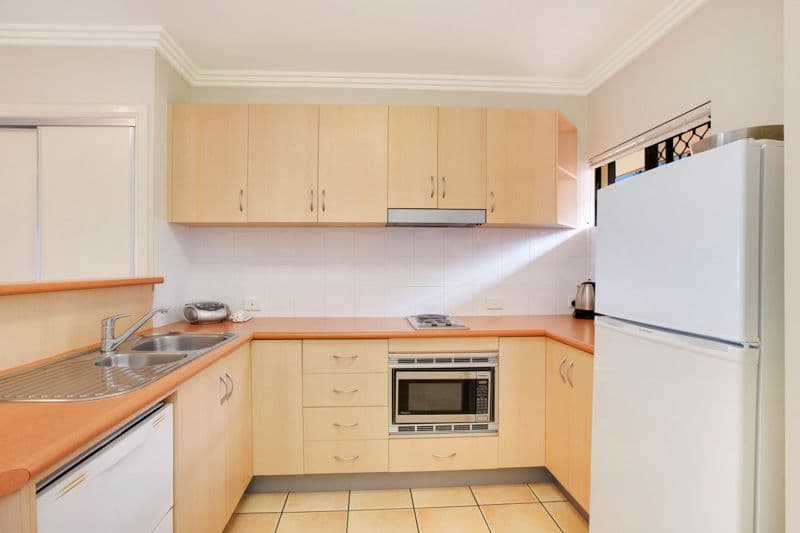 39 Digger Street, CAIRNS NORTH QLD 4870, Cairns North - Thumbnail 4