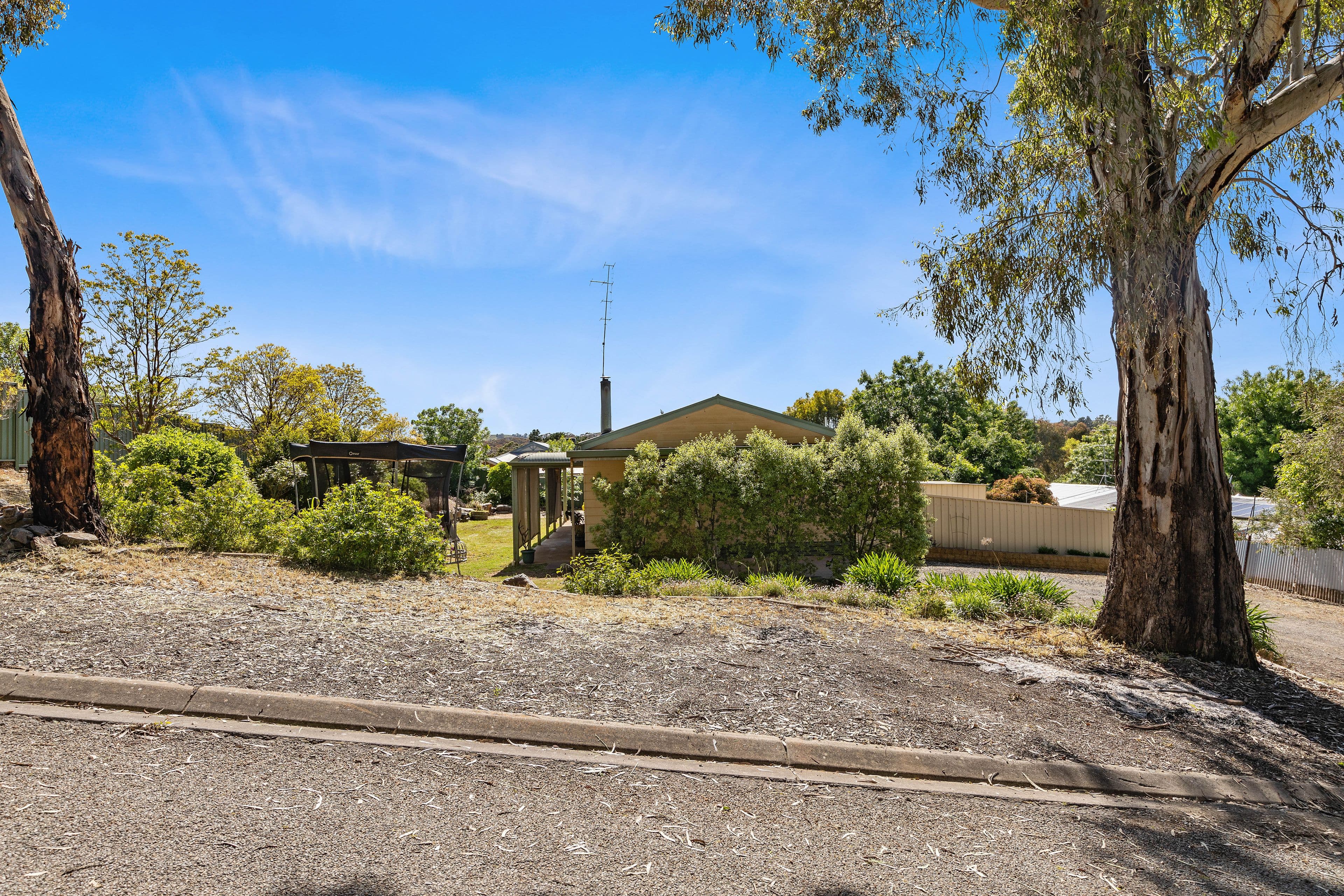 42 Neagles Rock Road, Clare SA 5453, Clare - Thumbnail 2