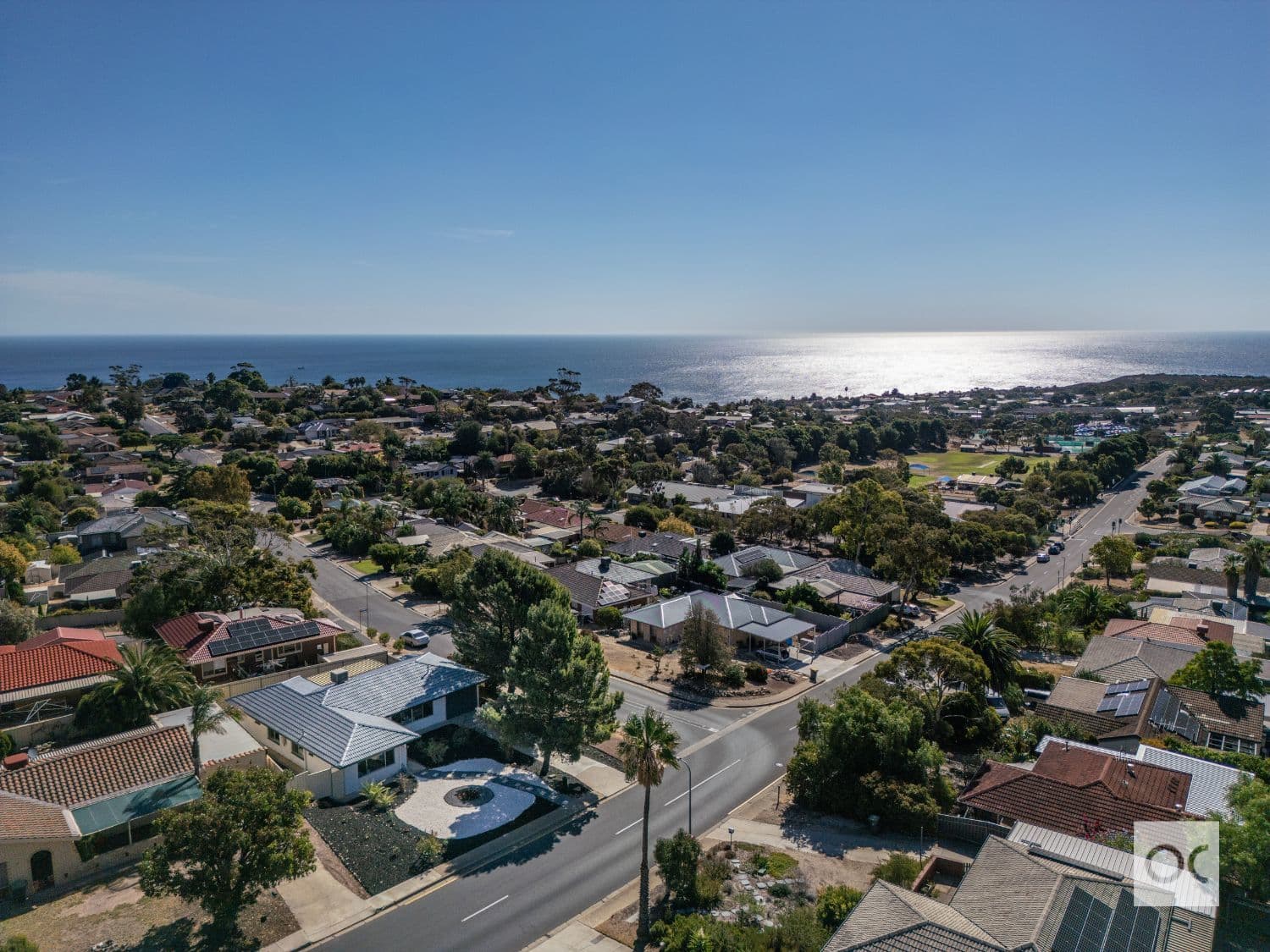 1 Gretel Crescent, Hallett Cove - Thumbnail 2