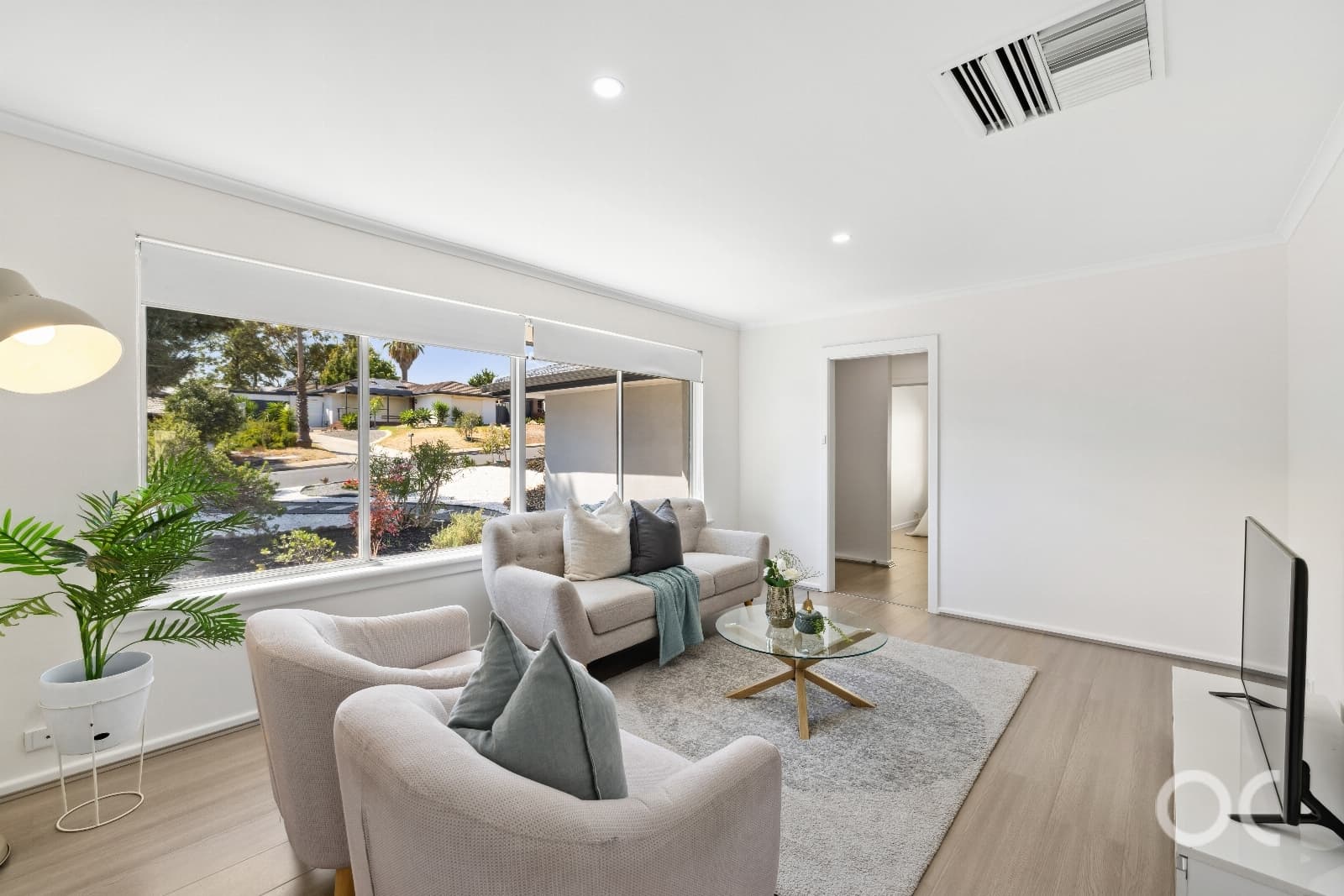 1 Gretel Crescent, Hallett Cove - Thumbnail 3