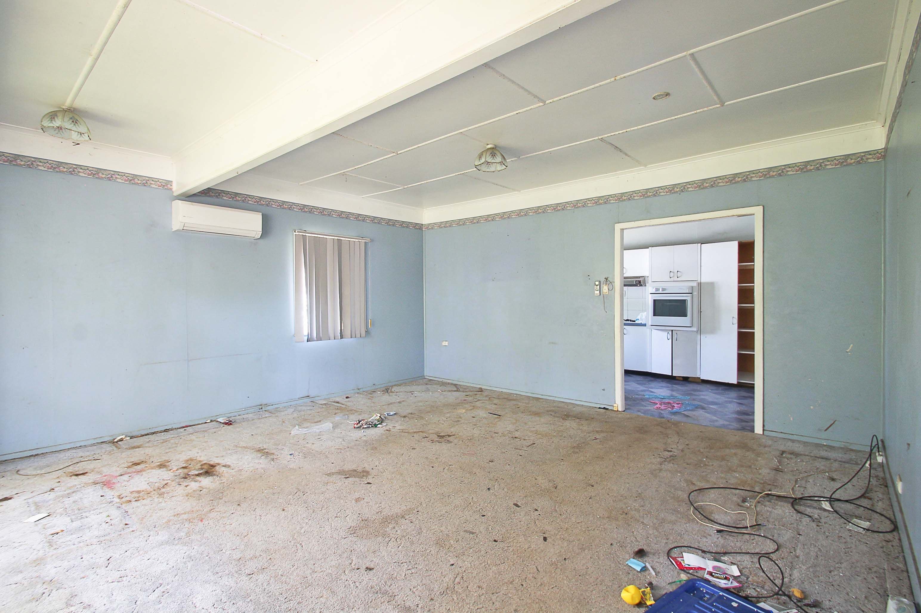 72 Francis Street, NORTH IPSWICH QLD 4305, North Ipswich - Thumbnail 2