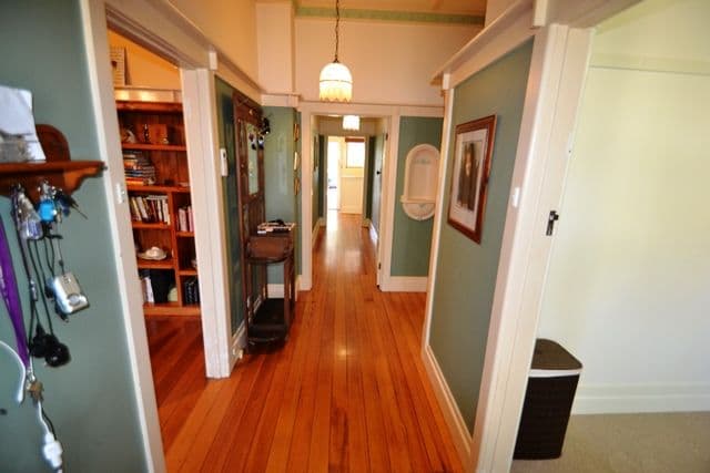 7 Railway Street, SEYMOUR VIC 3660, Seymour - Thumbnail 3