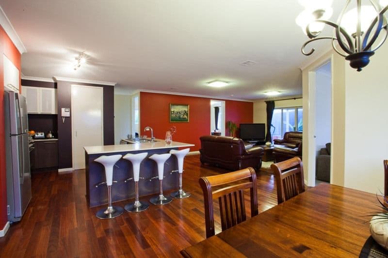 21 Outlook Drive, DANDENONG NORTH VIC 3175, Dandenong North - Thumbnail 3