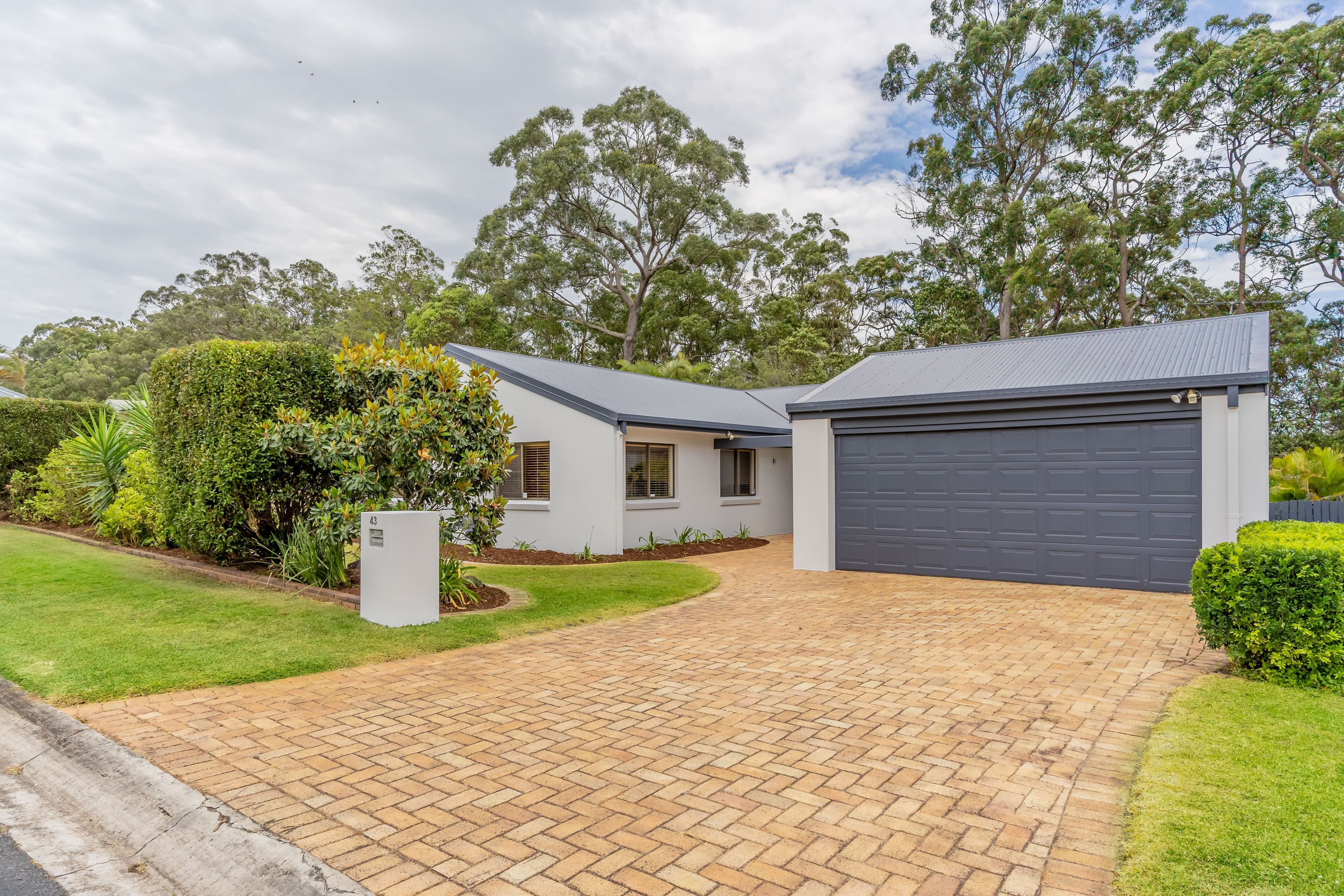 43 Plateau Drive, Springwood QLD 4127, Springwood - Thumbnail 2