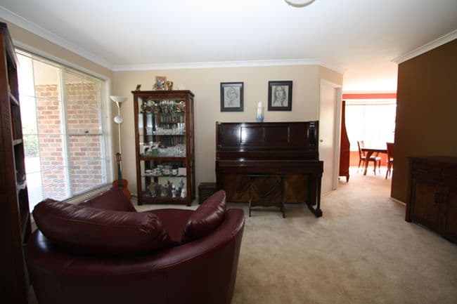 16 Lundie Street, BUNGENDORE NSW 2621, Bungendore - Thumbnail 2