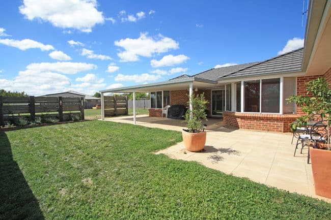16 Lundie Street, BUNGENDORE NSW 2621, Bungendore - Thumbnail 4