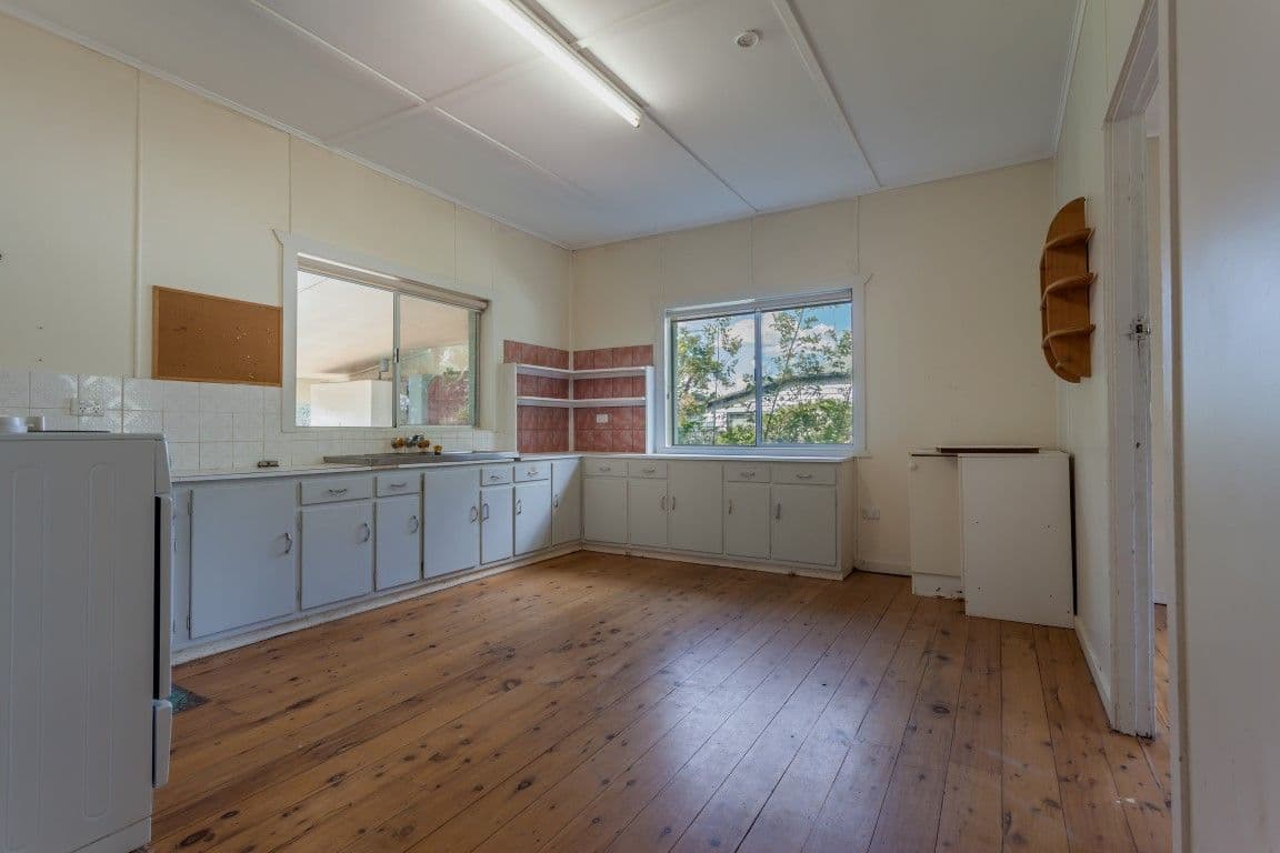 93 Perth Street, South Toowoomba QLD 4350, South Toowoomba - Thumbnail 4