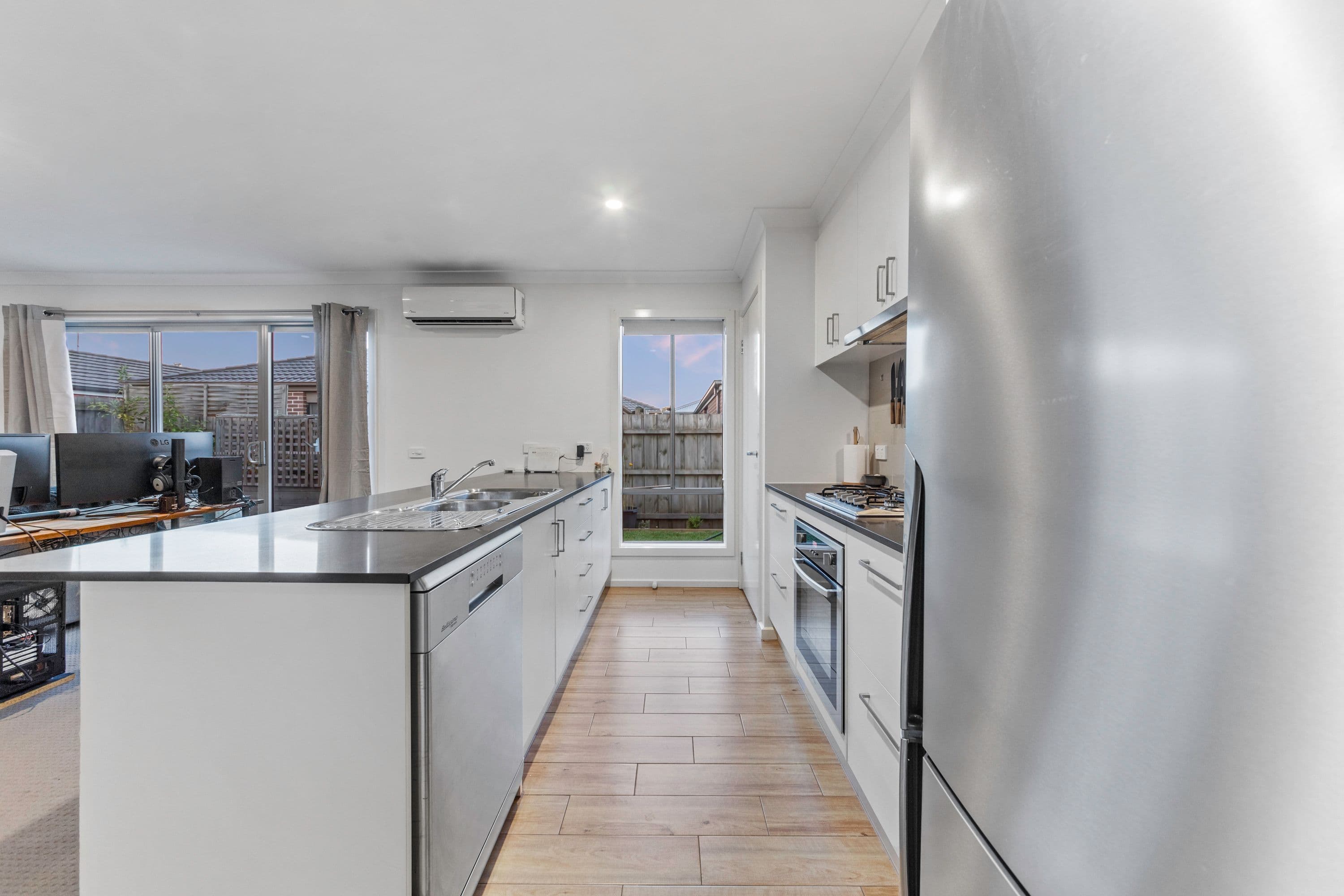 10 Nemo Street, Pakenham VIC 3810, Pakenham - Thumbnail 5