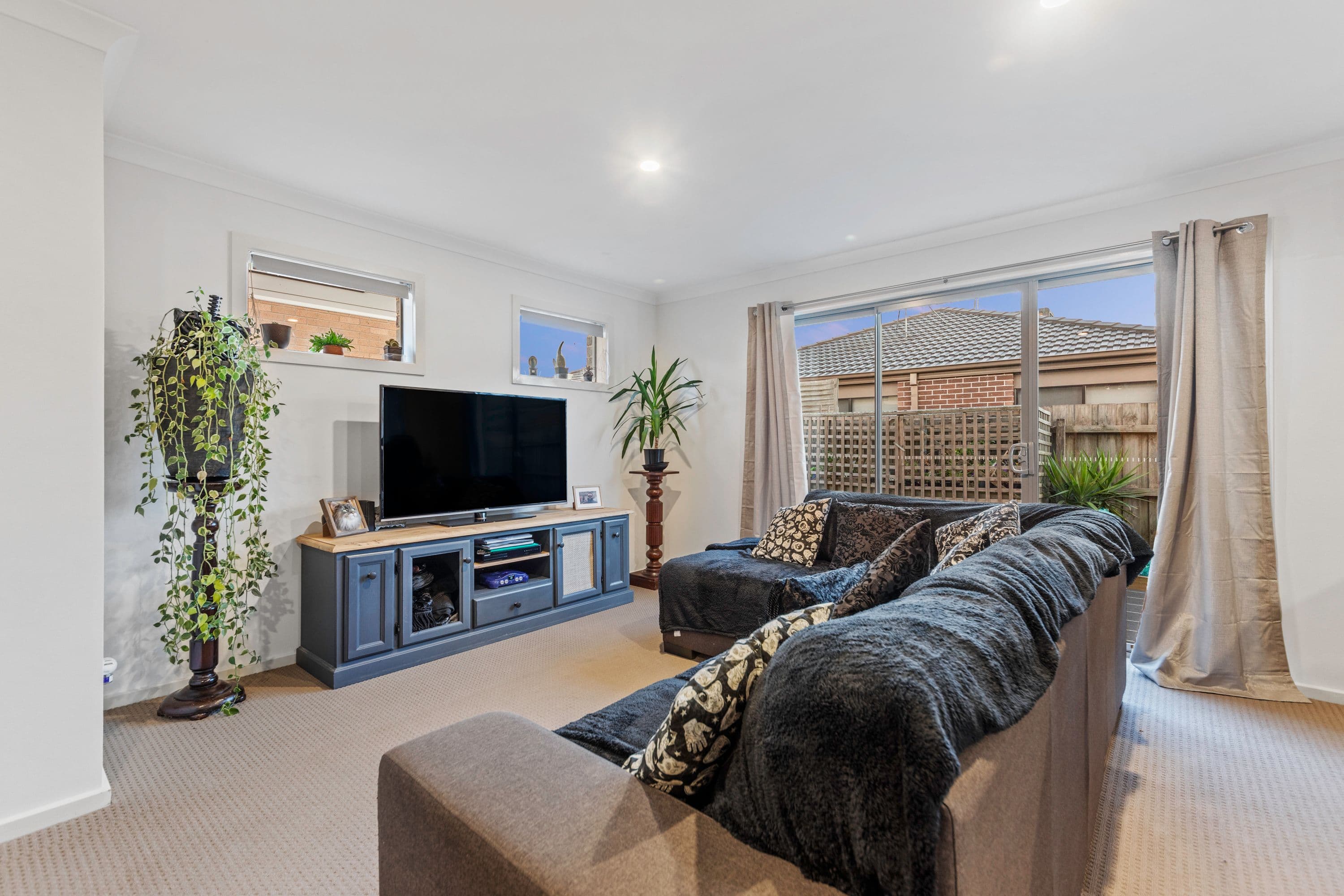 10 Nemo Street, Pakenham VIC 3810, Pakenham - Thumbnail 7