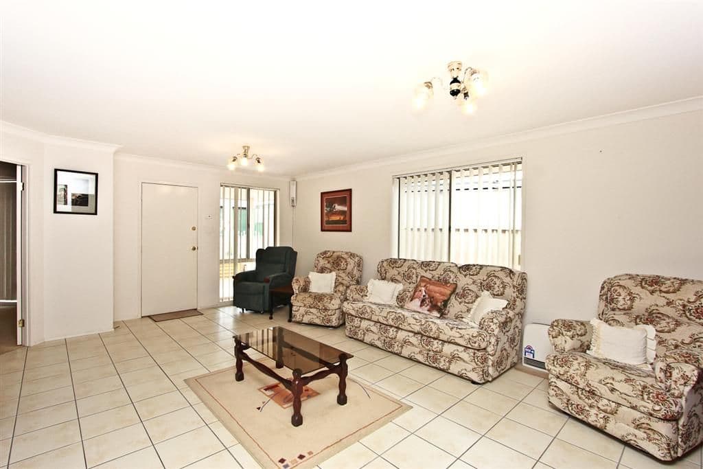11 Crown Street, STOCKTON NSW 2295, Stockton - Thumbnail 2