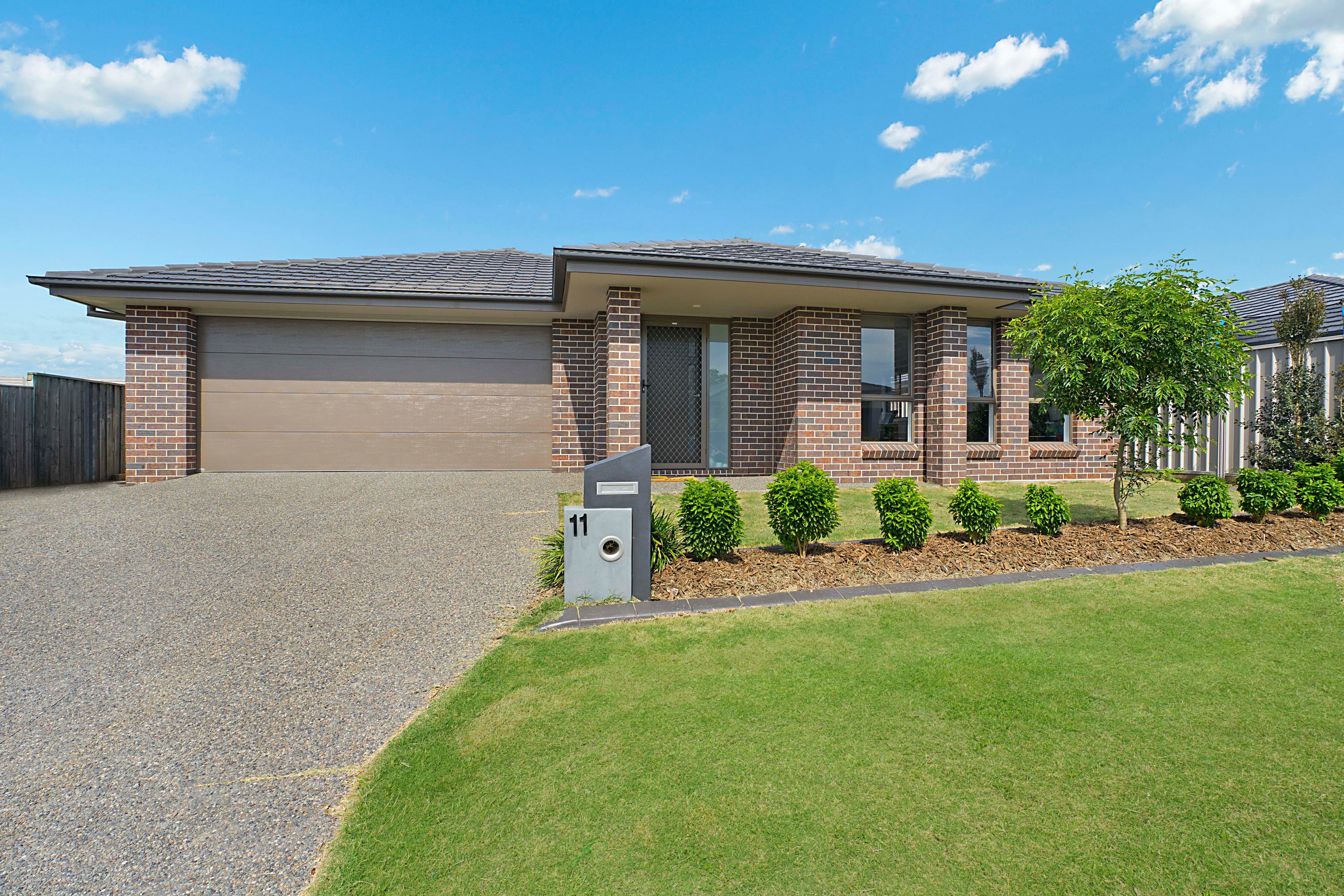 11 Starling Street, Aberglasslyn NSW 2320, Aberglasslyn - Image 1