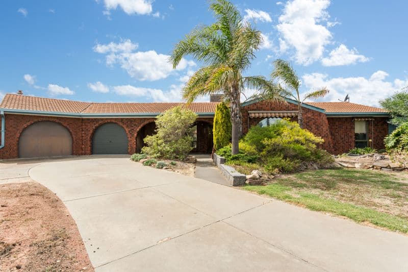 11 Drysdale Court, West Lakes Shore SA 5020, West Lakes Shore - Image 1