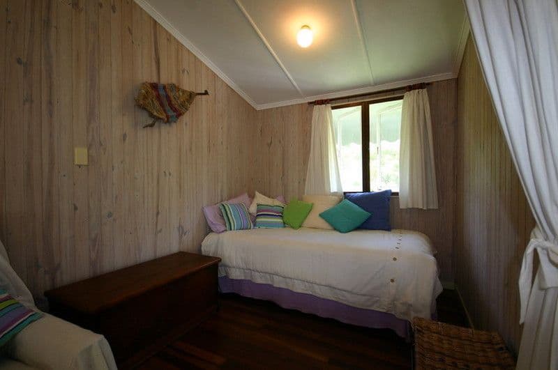 42 Wirralee, MACLEAY ISLAND QLD 4184, Macleay Island - Thumbnail 5