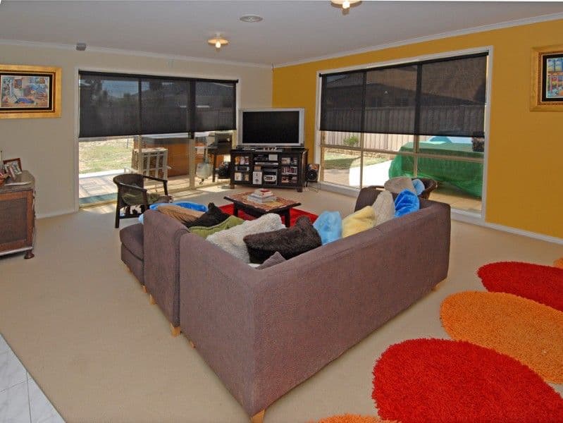 32 Barwon Street, TAYLORS HILL VIC 3037, Taylors Hill - Thumbnail 3