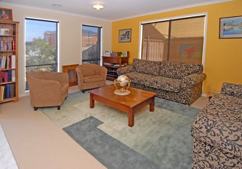 32 Barwon Street, TAYLORS HILL VIC 3037, Taylors Hill - Thumbnail 4