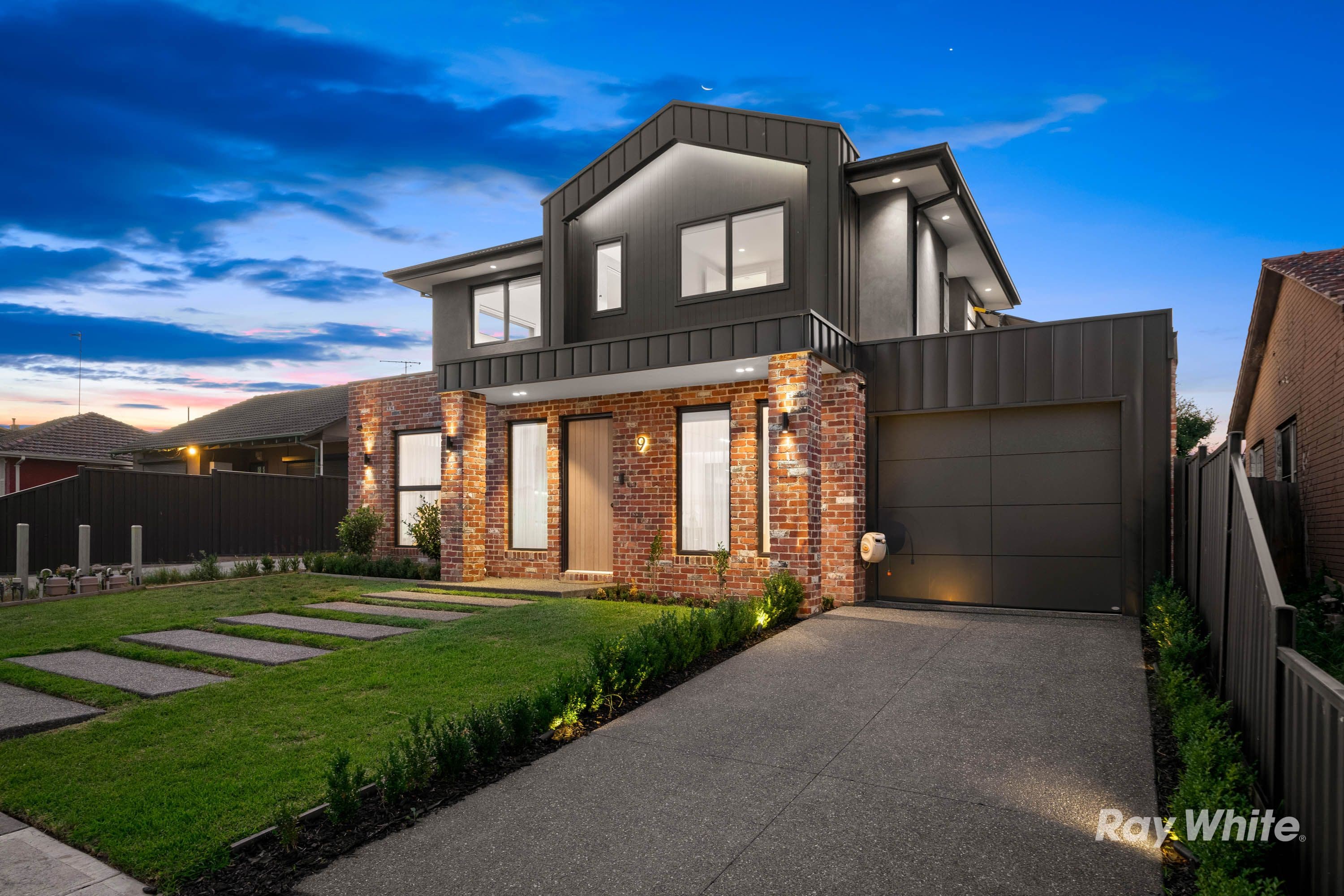 9 Romsey Crescent, Dallas VIC 3047, Dallas - Thumbnail 2