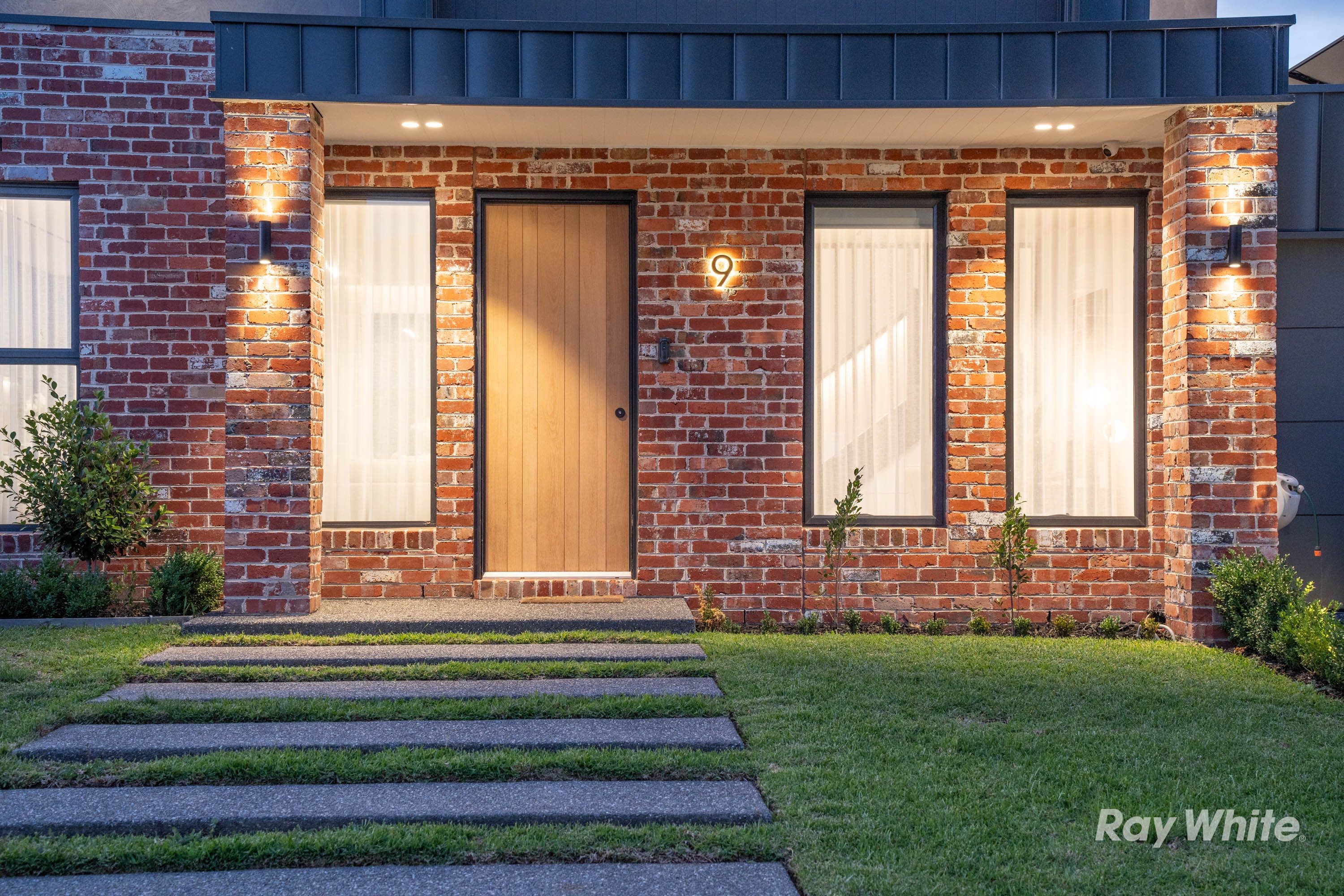 9 Romsey Crescent, Dallas VIC 3047, Dallas - Thumbnail 3