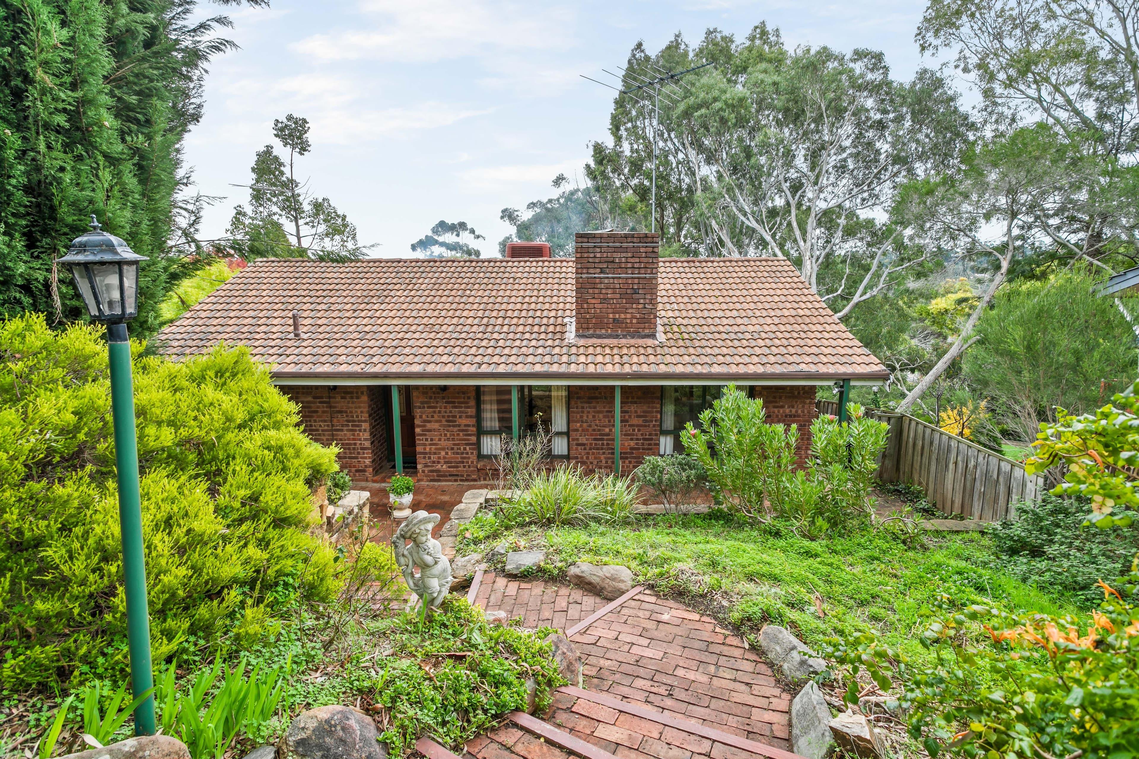 11 Currawong Crescent, Coromandel Valley SA 5051, Coromandel Valley - Thumbnail 2