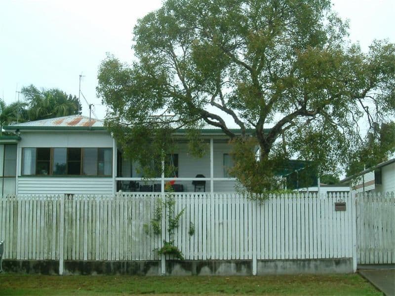 43  Kent Street, URANGAN QLD 4655, Urangan - Thumbnail 2