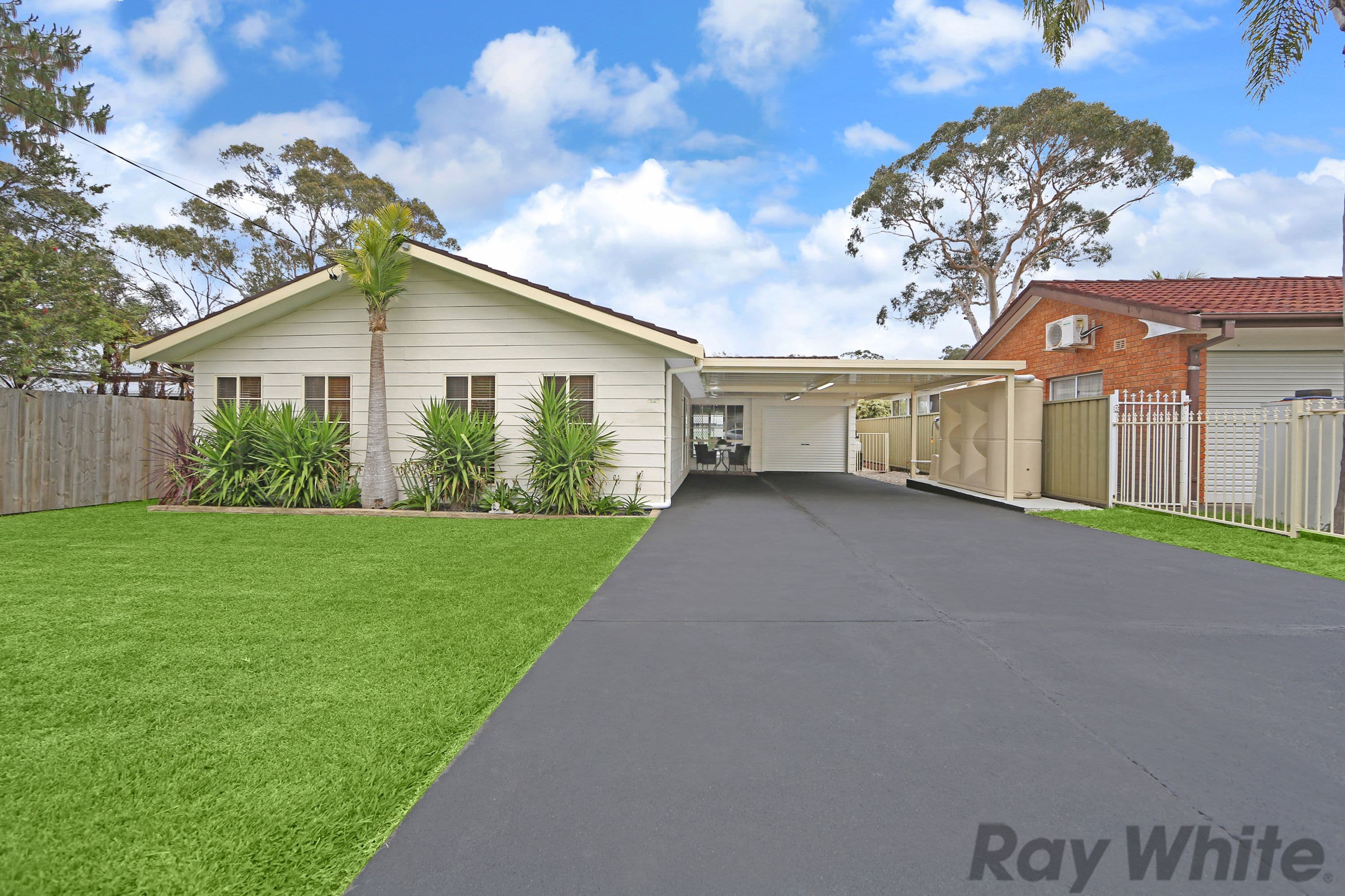 4 Trevally Avenue, Chain Valley Bay - Image 1