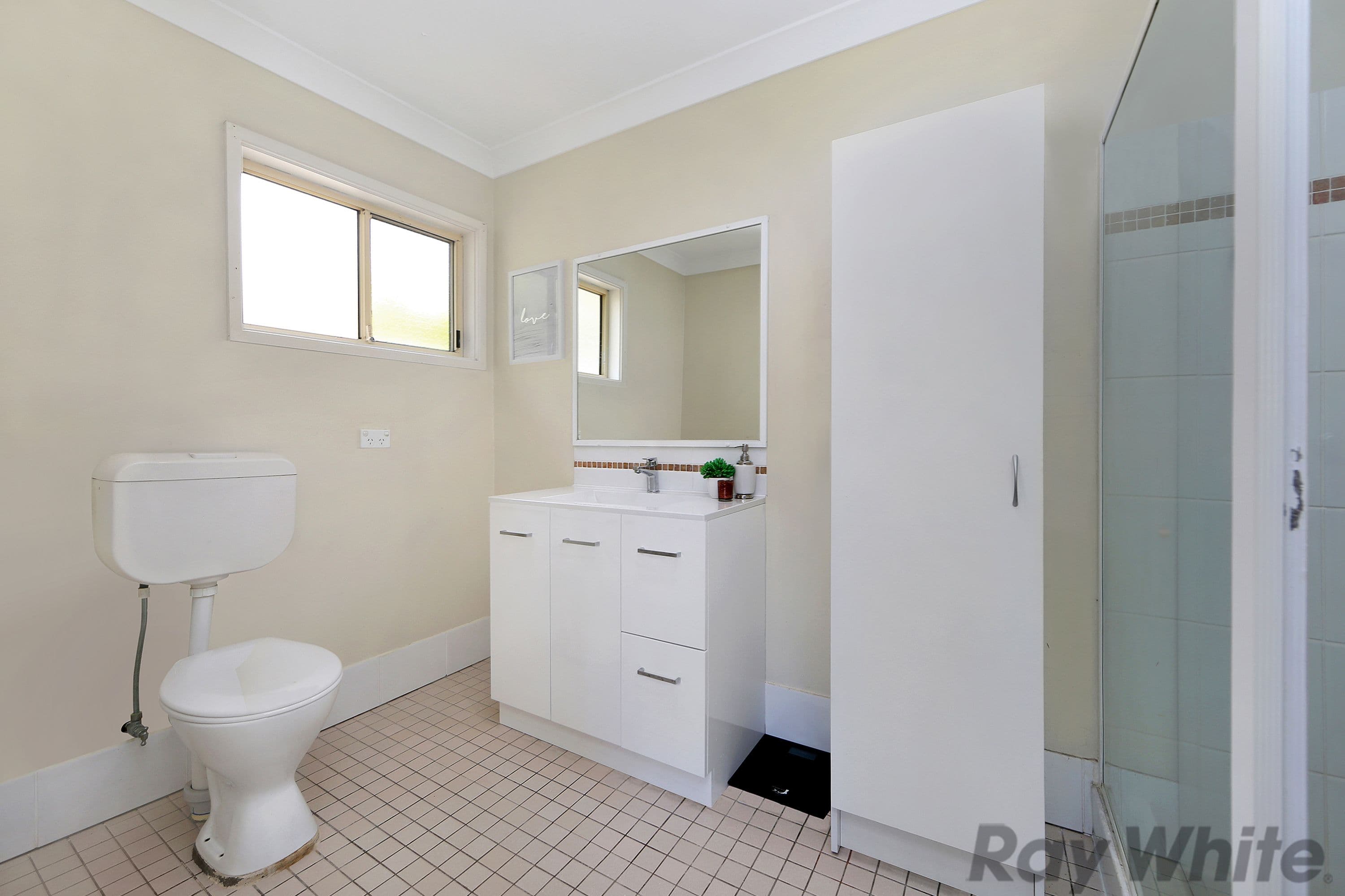 4 Trevally Avenue, Chain Valley Bay - Thumbnail 8