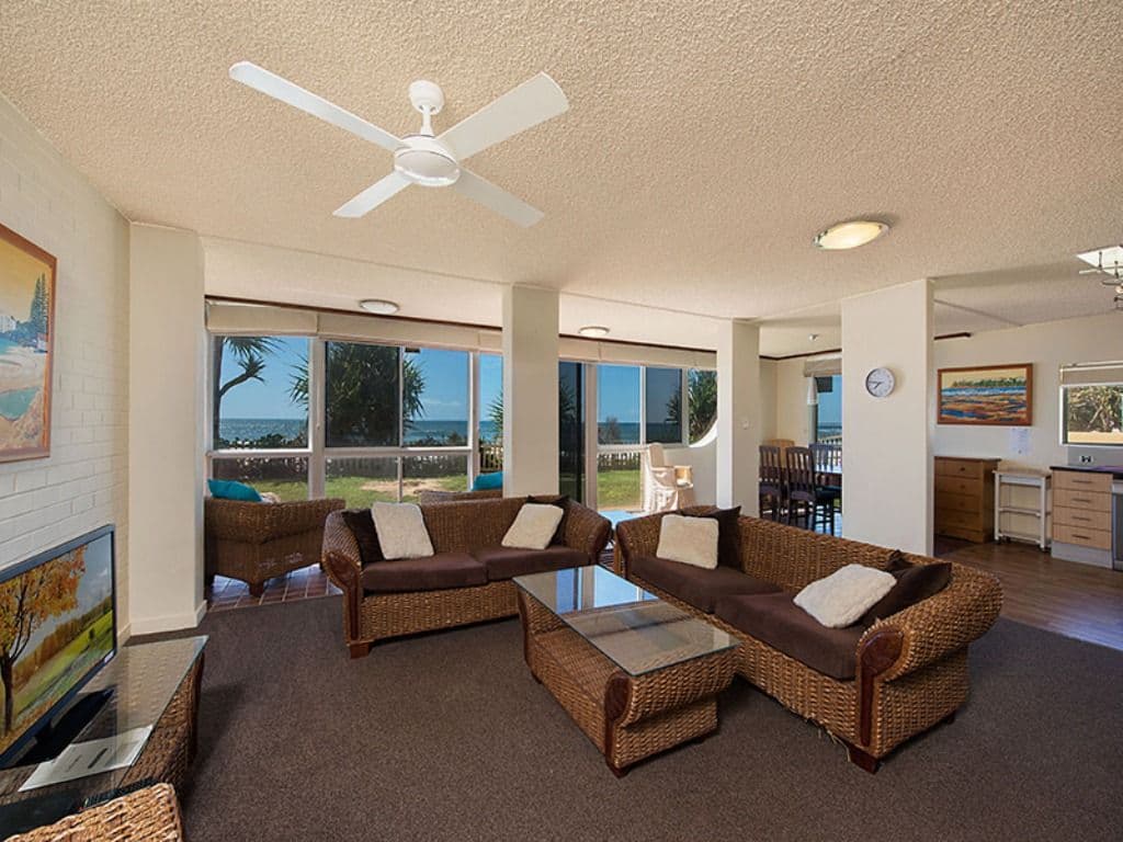 5 Dingle Avenue, Kings Beach QLD 4551, Kings Beach - Thumbnail 2