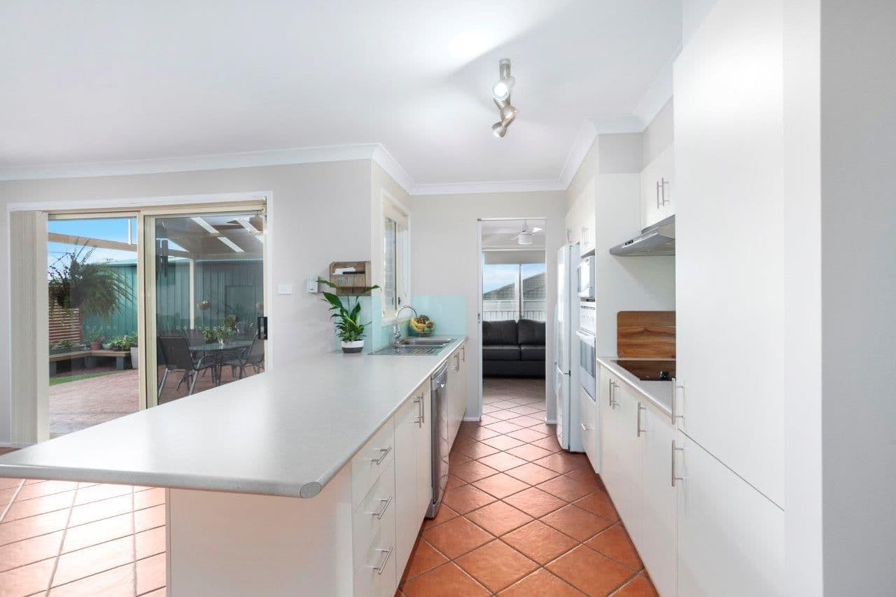 14 Fields Drive, Albion Park - Thumbnail 6