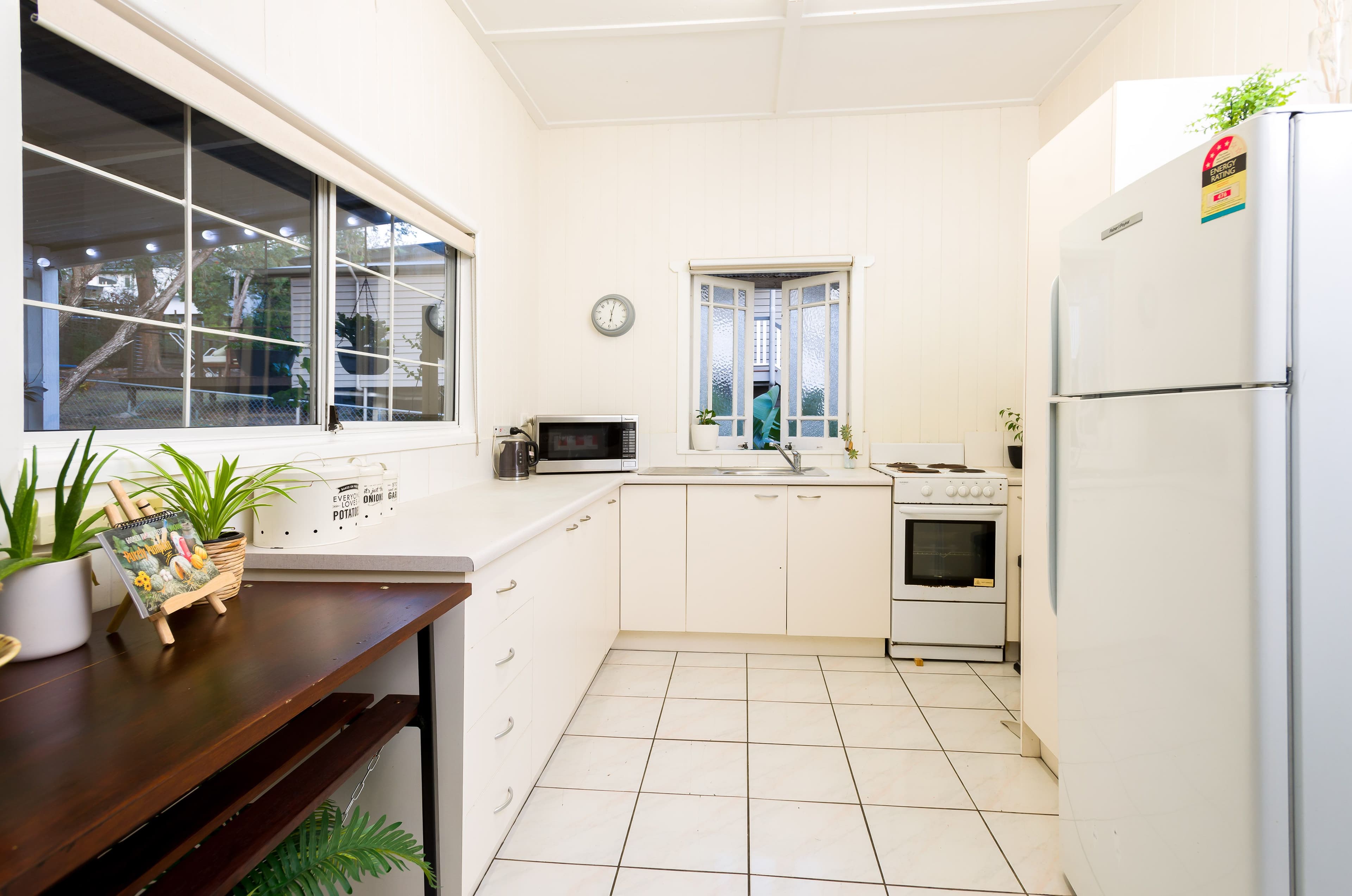 72 Donald Street, Camp Hill QLD 4152, Camp Hill - Thumbnail 6